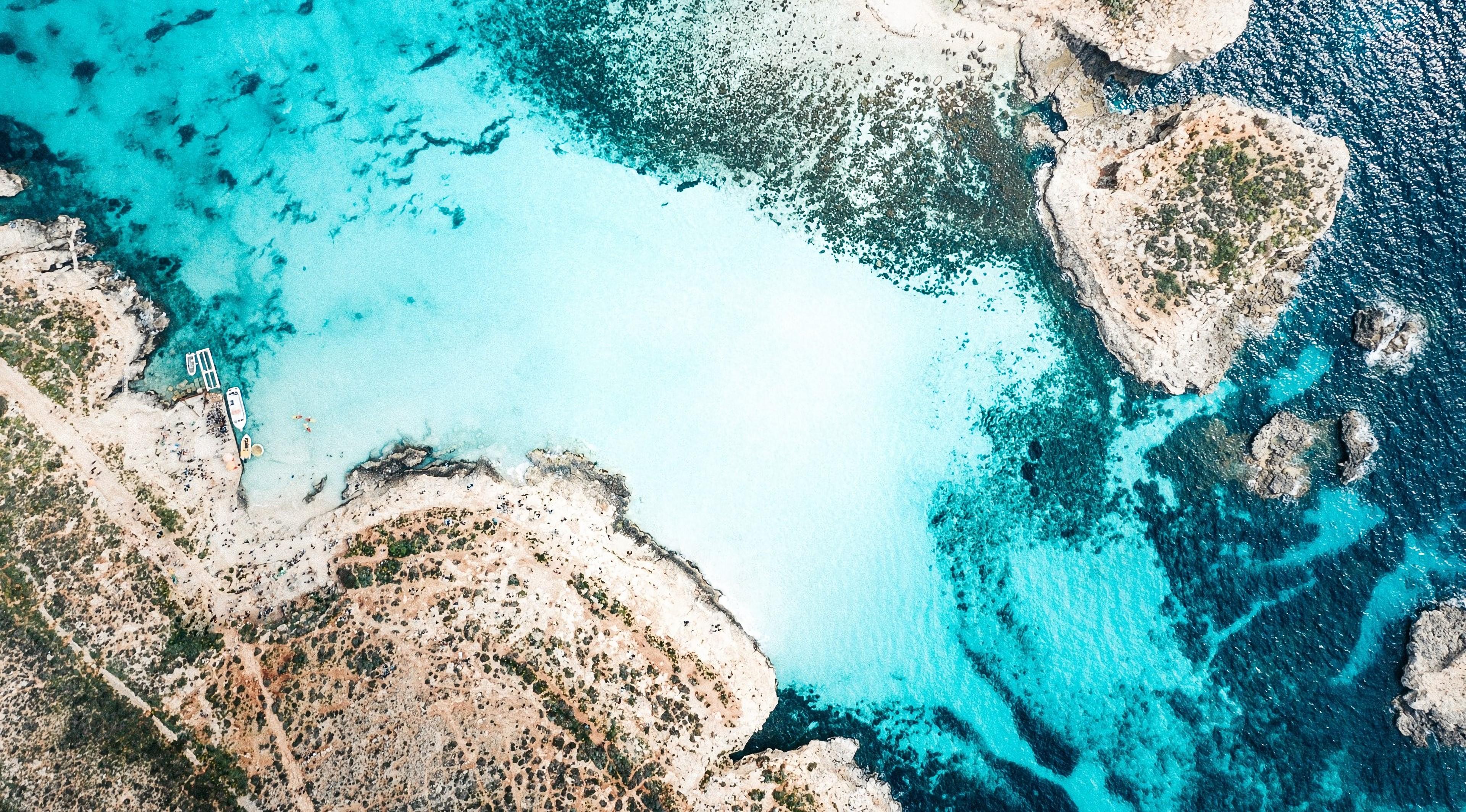 Sliema to Comino: Crystal and Blue Lagoon Cruise with Lunch