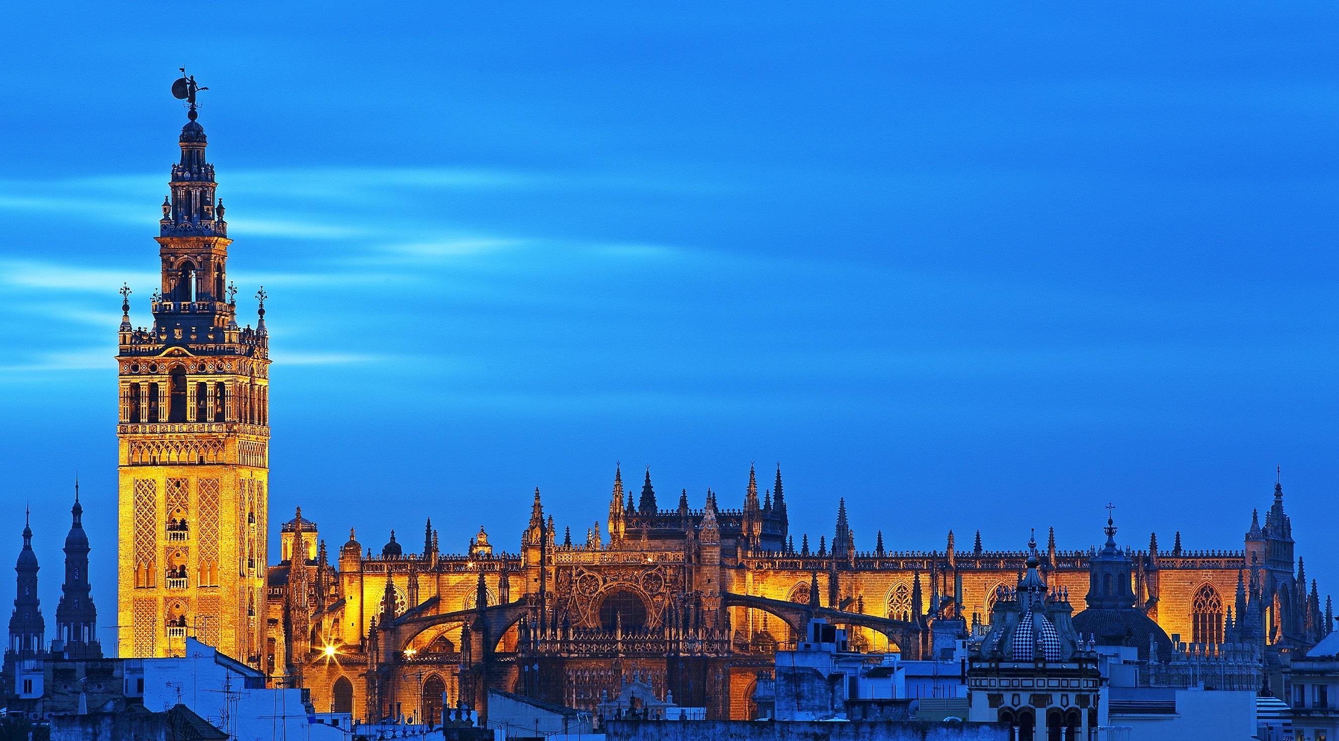 Seville Cathedral & Giralda Guided Tour with Fast-Track Entry