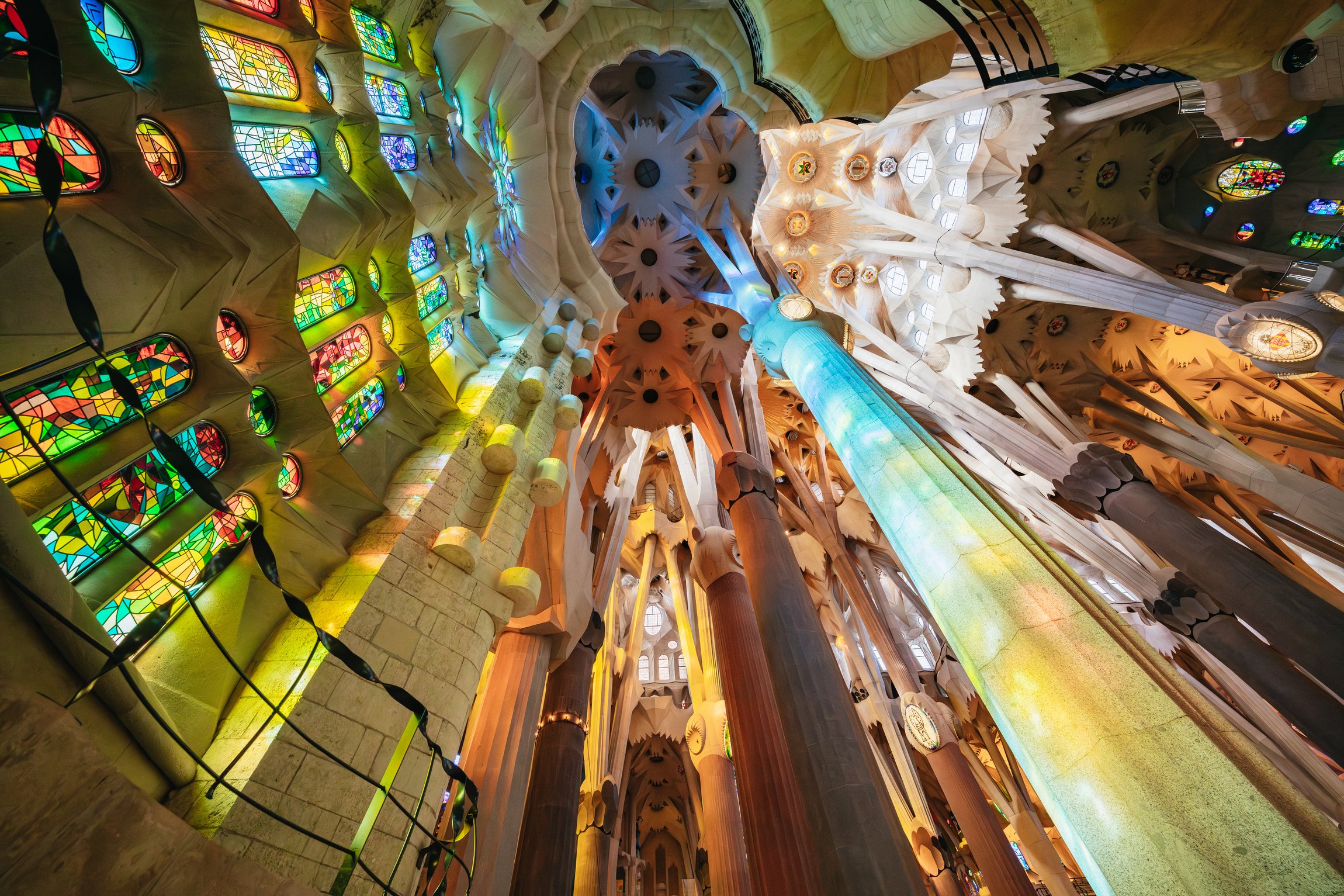 Sagrada Familia skip the line tour and basilica interior — image 15