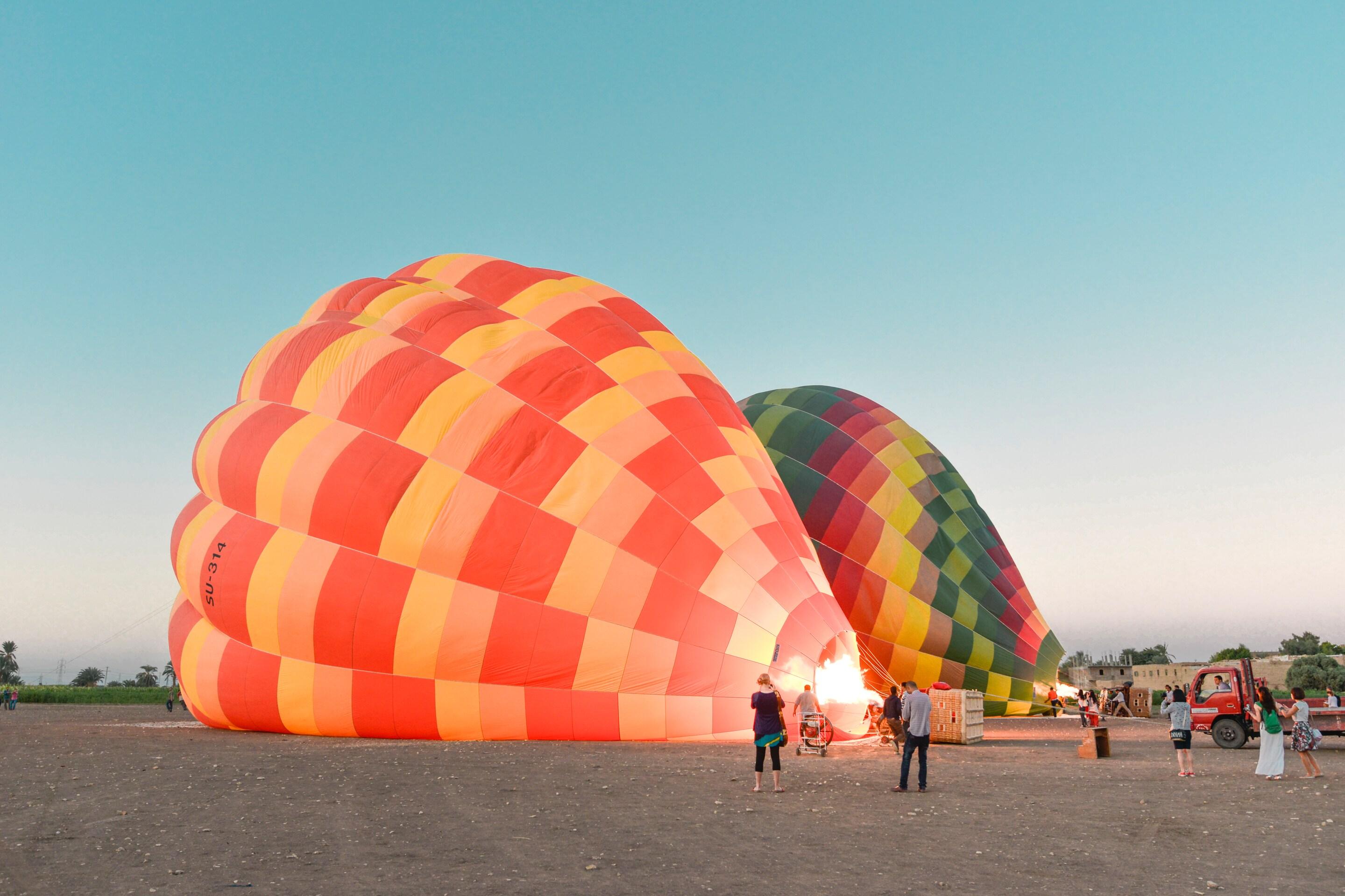 Dubai Desert Sunrise Hot Air Balloon Flight with Hotel Transfers