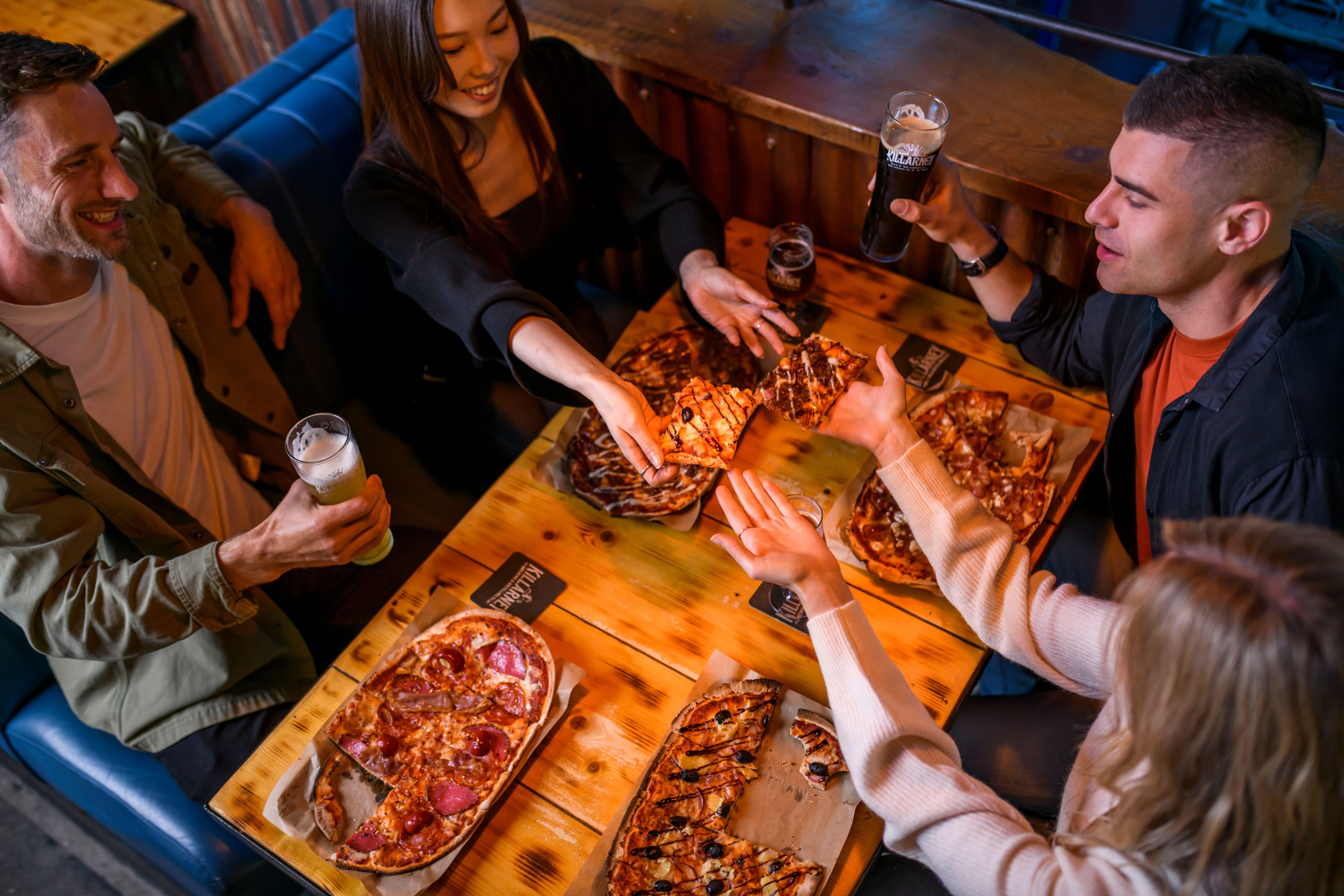 Jaunting Car Tour with Craft Beer & Pizza in Killarney