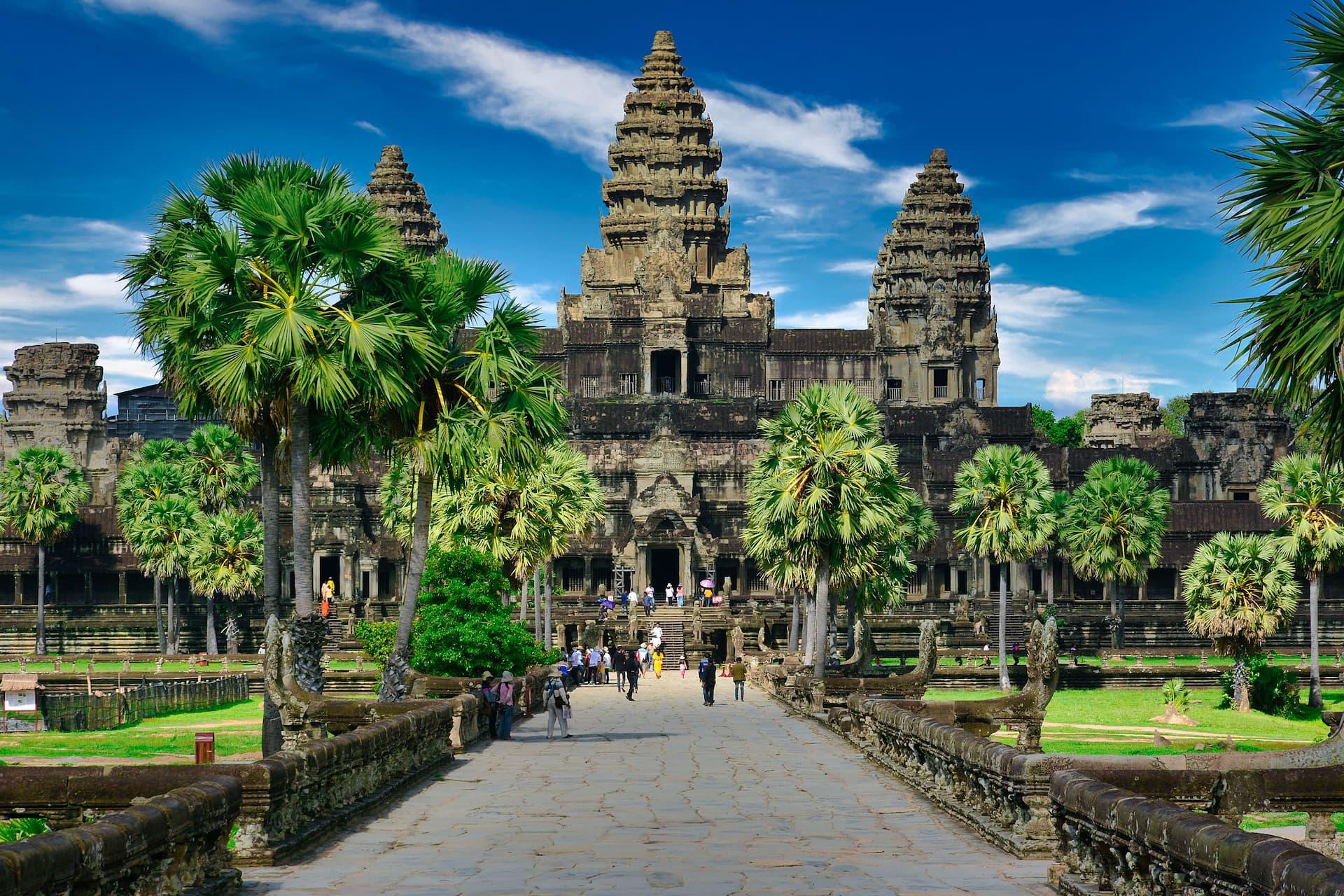 Siem Reap: Full-Day Angkor Temple Cycling Adventure