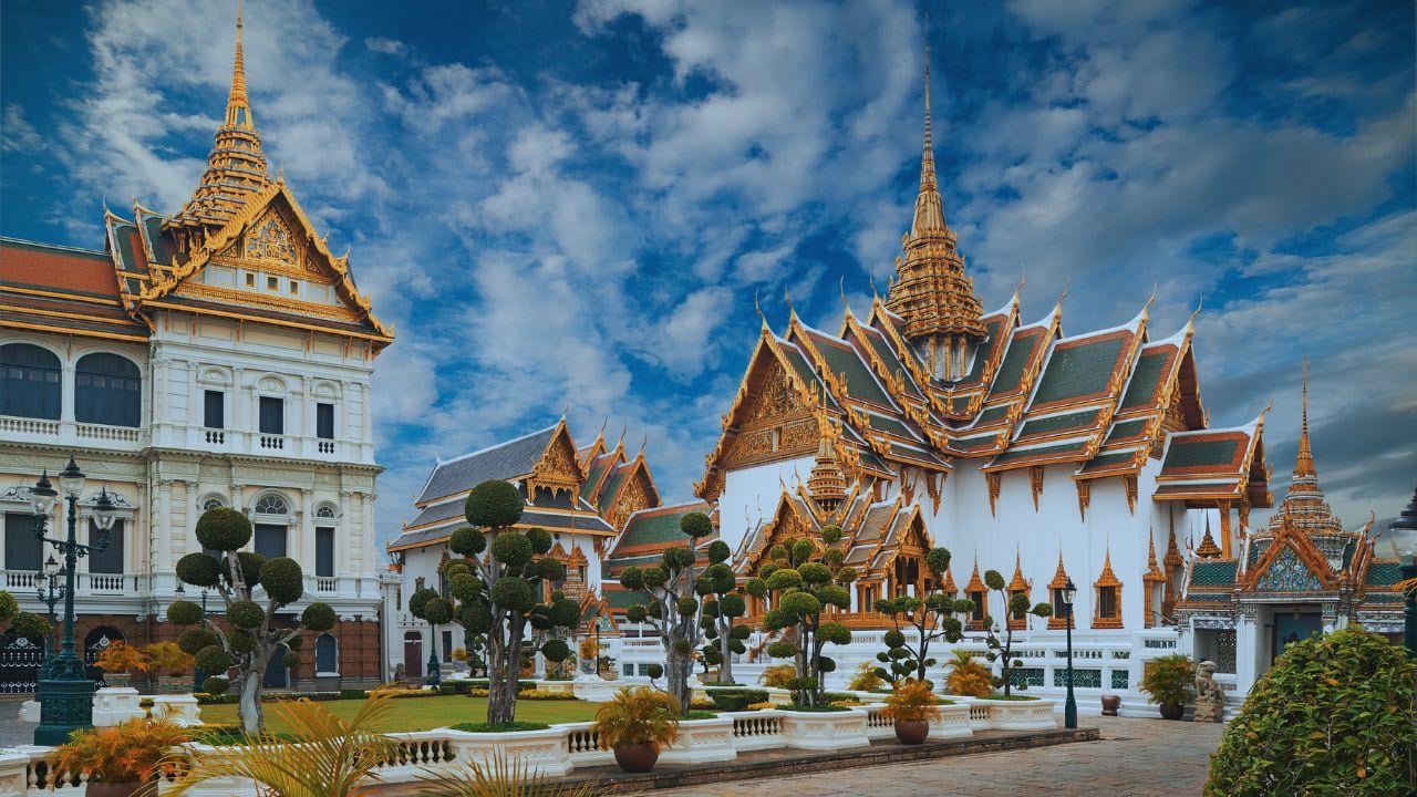 Private Bangkok Highlights: Grand Palace, Wat Pho & Wat Arun