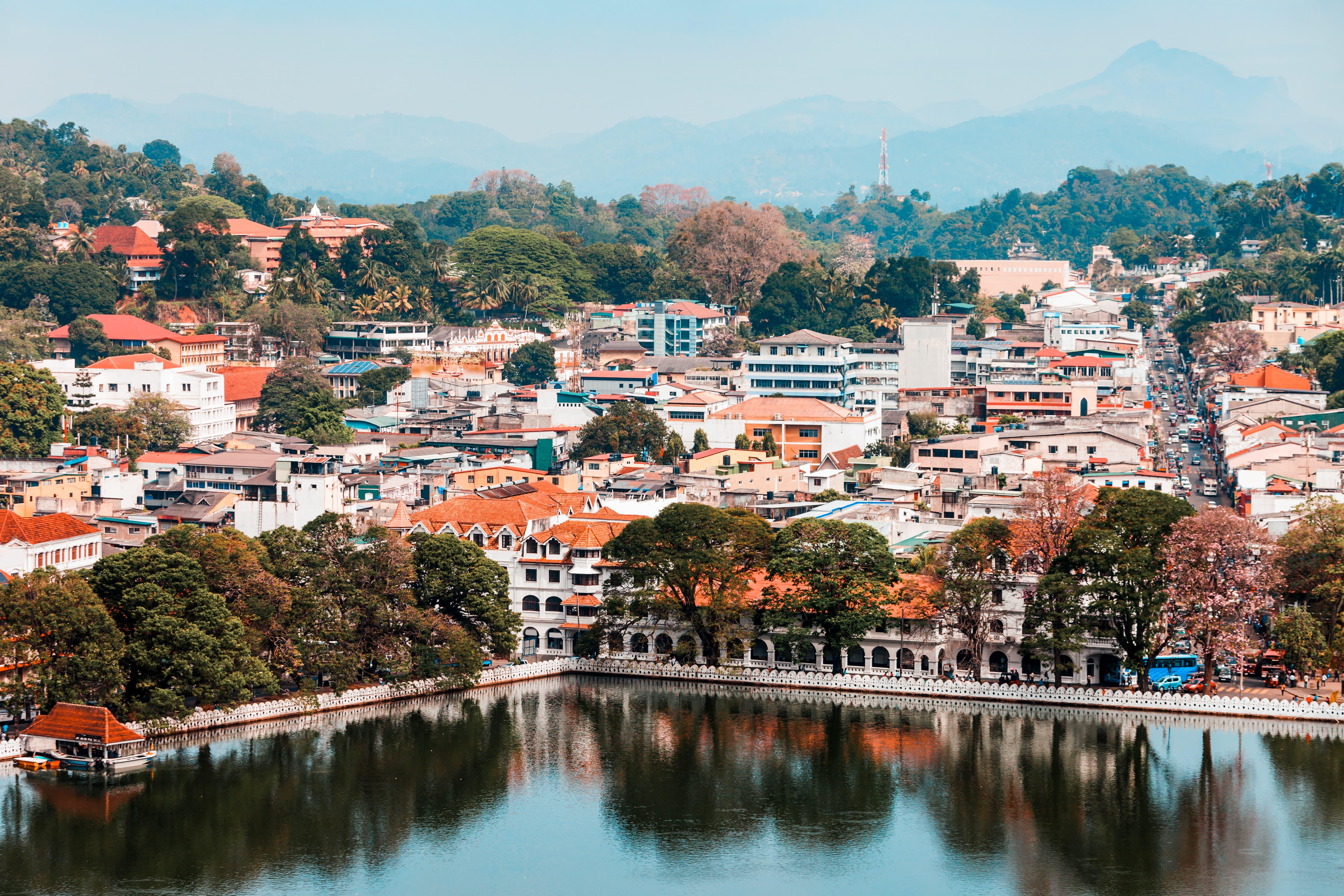 3-Day Sri Lanka Highlights: Sigiriya, Kandy & Ella Train Journey