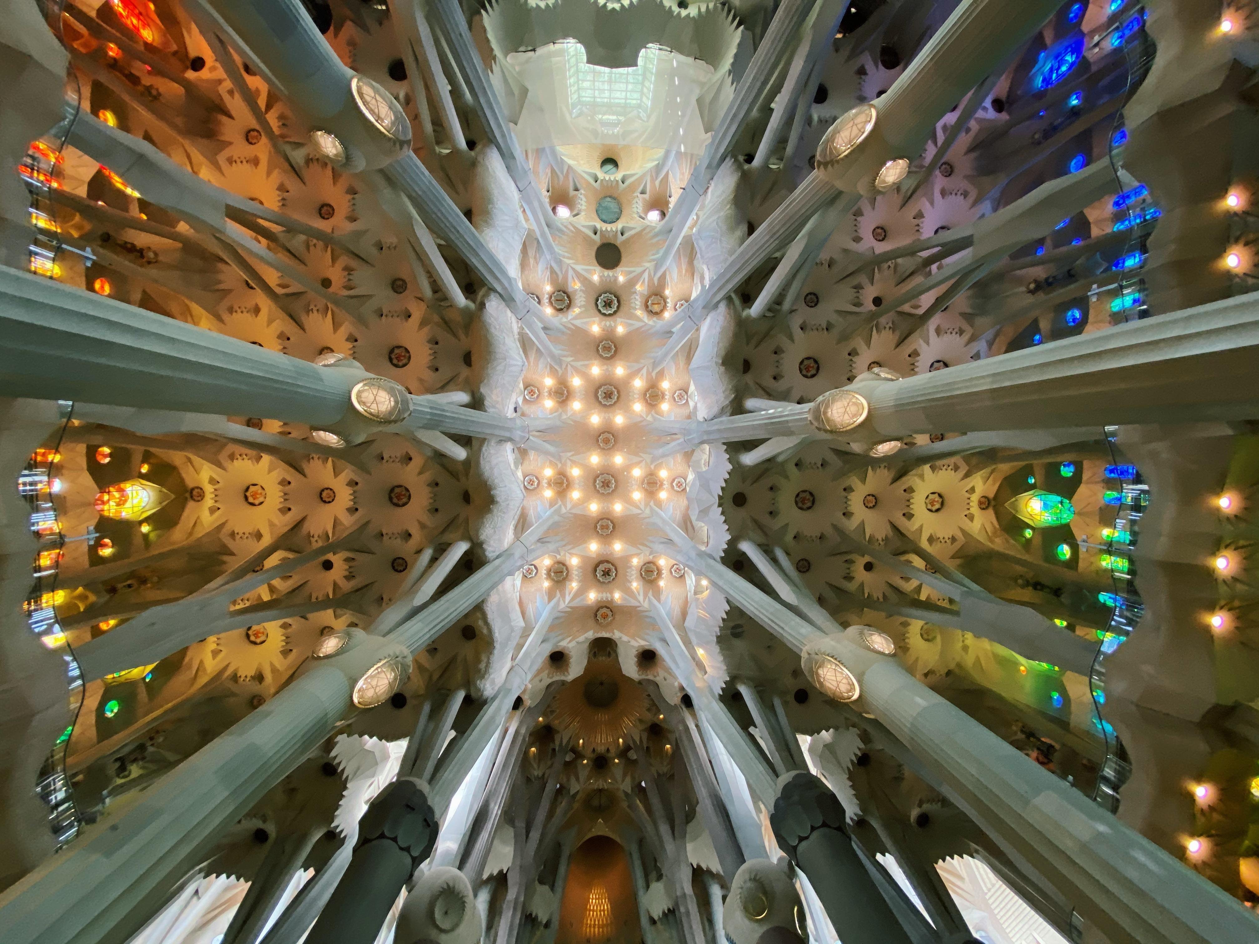 Barcelona: Sagrada Familia Skip-the-line Tour with Guide - 2026 (Verified Reviews)