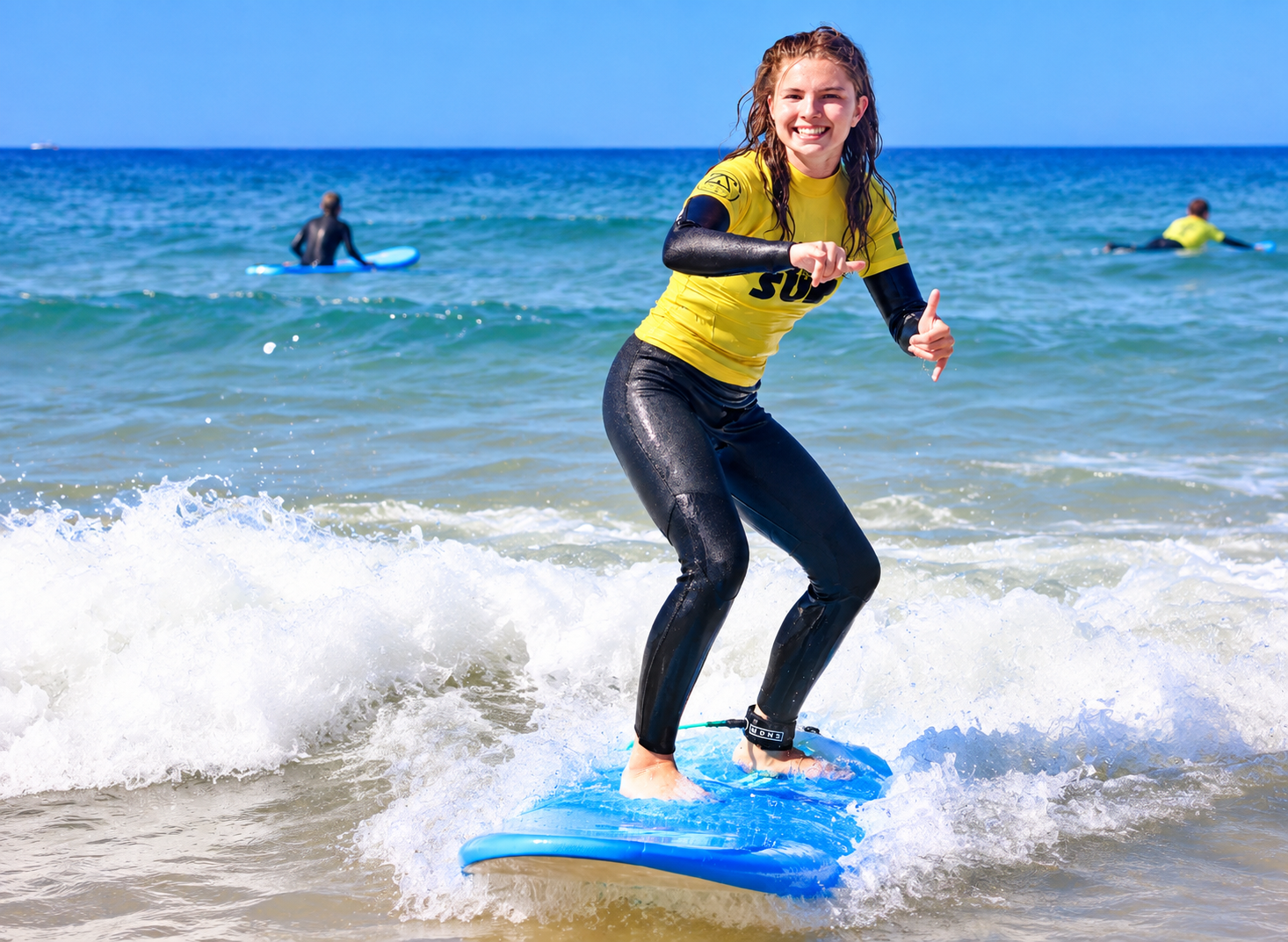 Beginner Surf Lesson at Galé Beach
