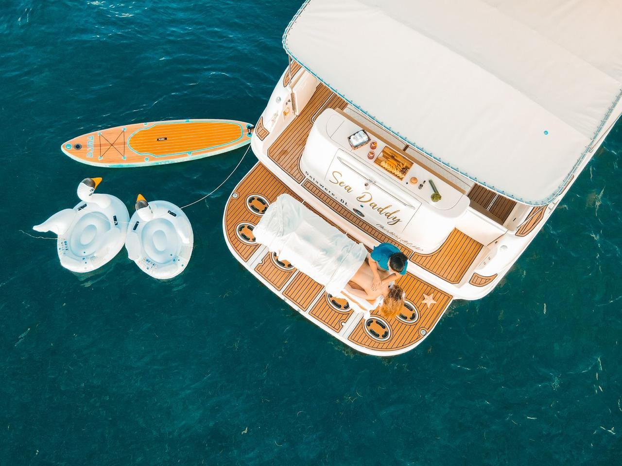 Private Luxury Yacht Charter in Cancun