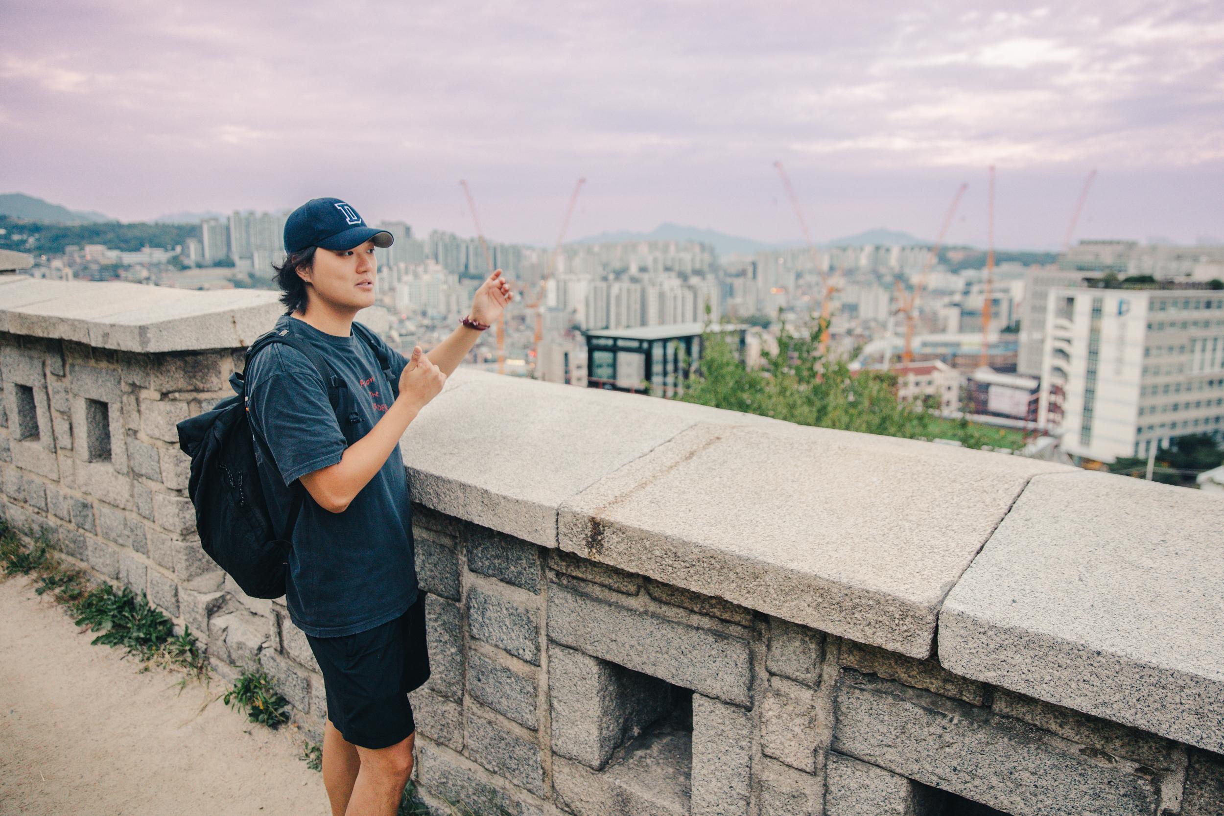 Seoul Sunset Wall Hike & Korean Dinner