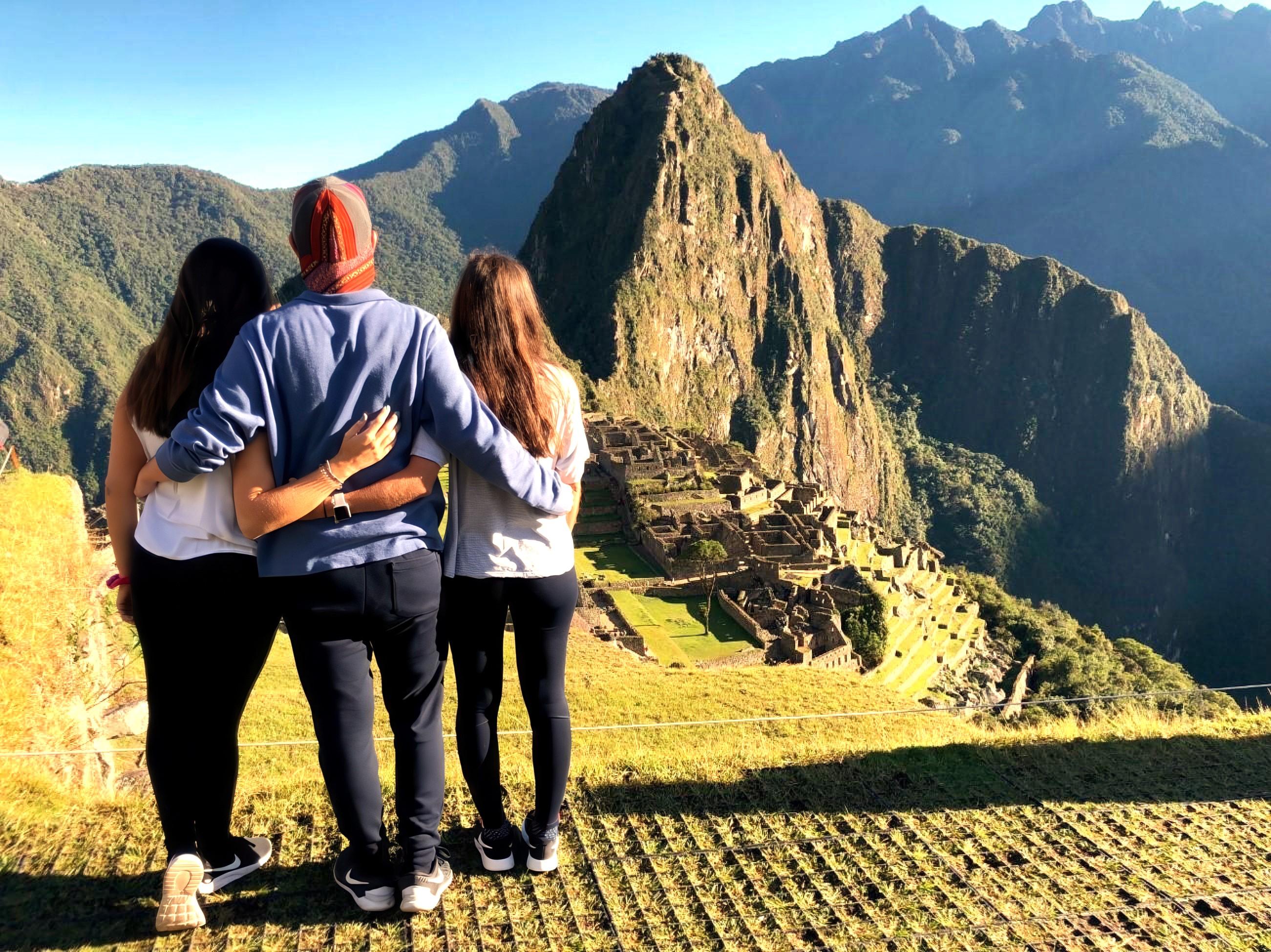 Machu Picchu Classic Circuit Guided Tour with Bus Transfer