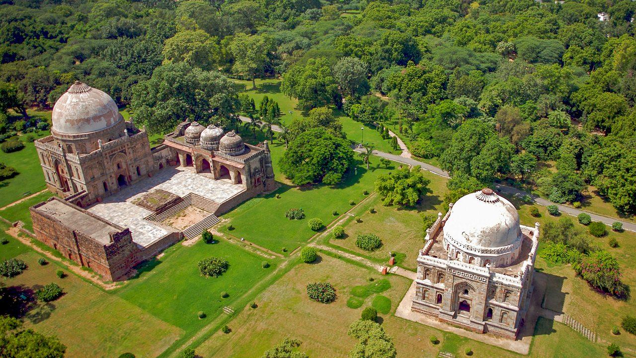 Private Lodhi Gardens Heritage Tour with Car