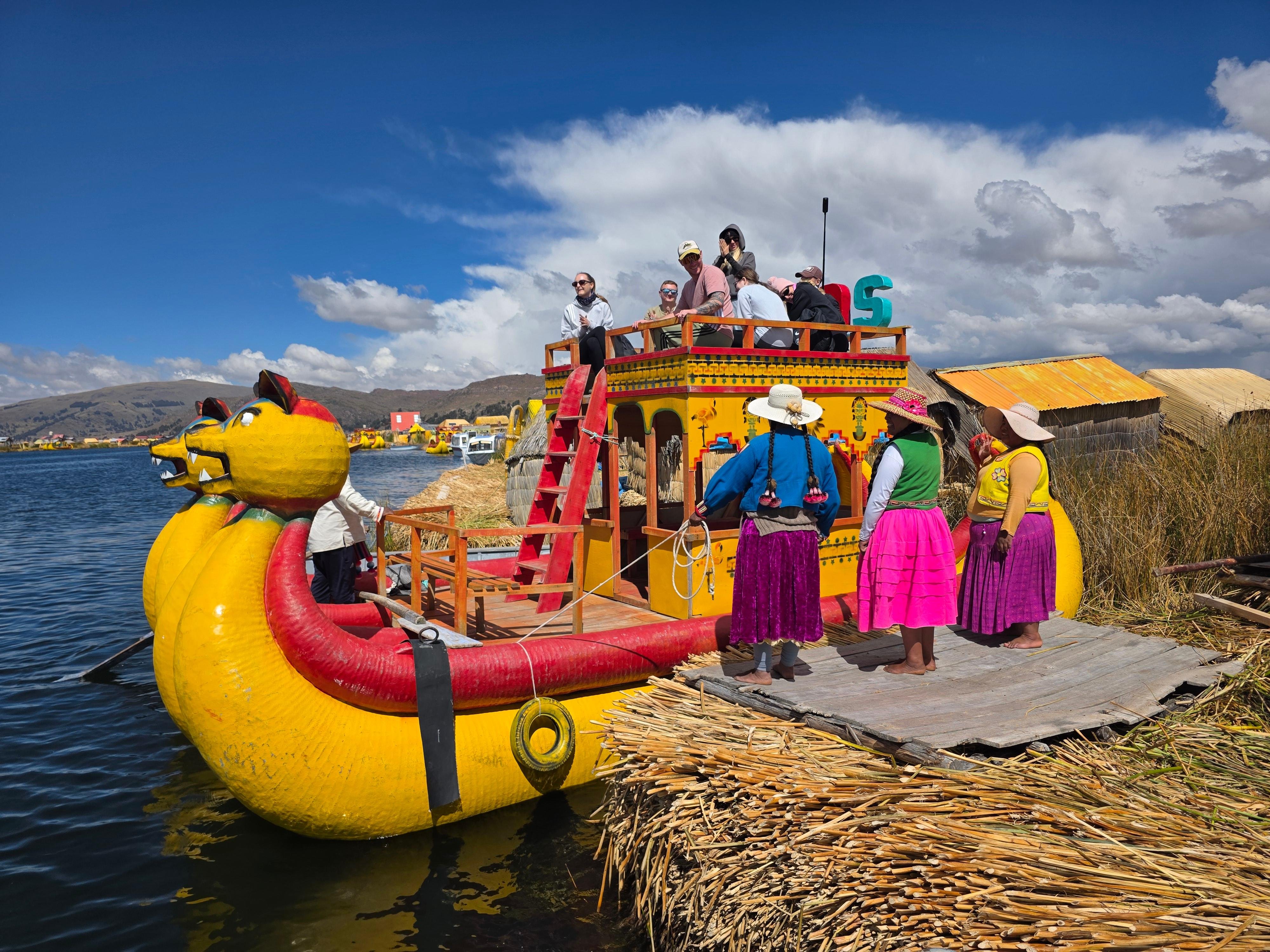 Aventura de lancha rápida no Lago Titicaca: Ilhas Uros e Taquile
