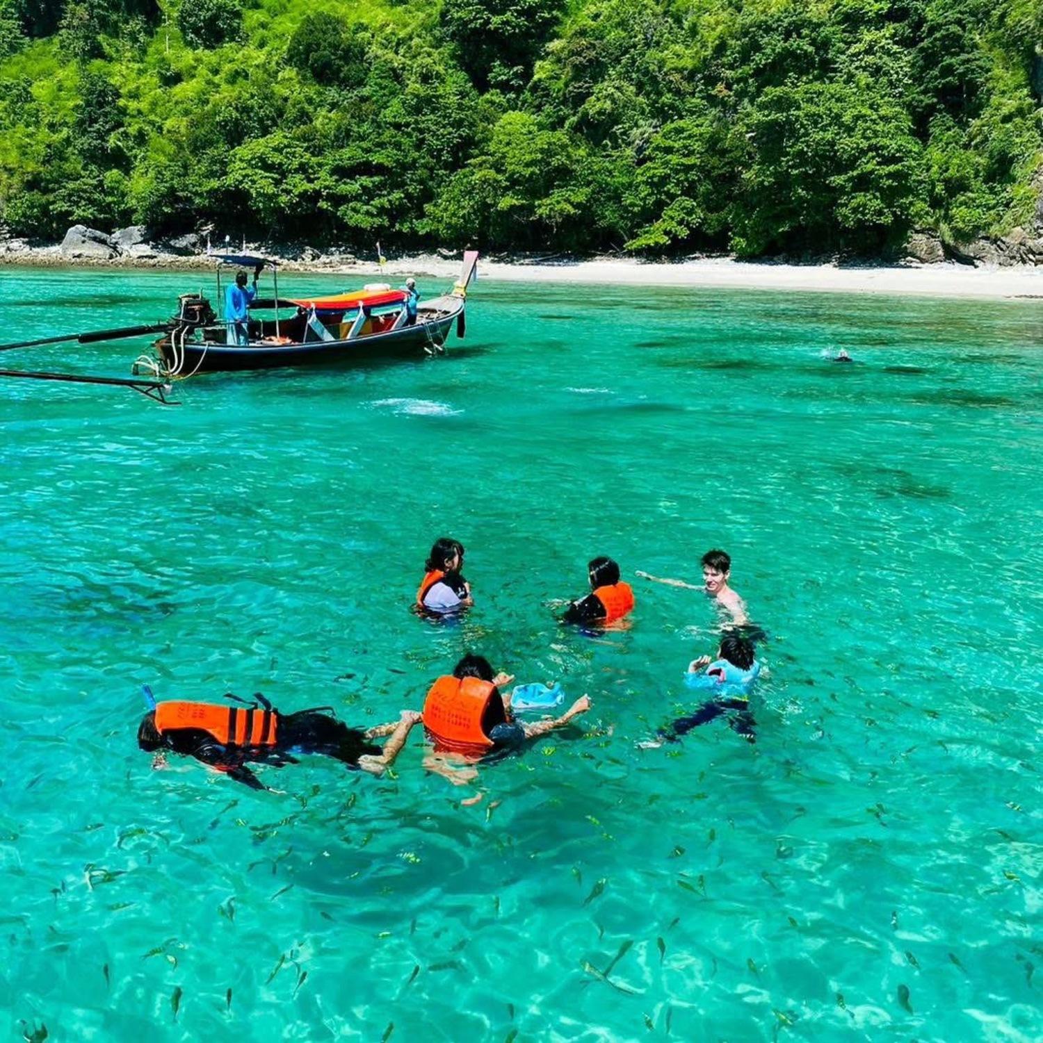 Krabi Private 4-Island Boat Tour: Longtail or Speedboat