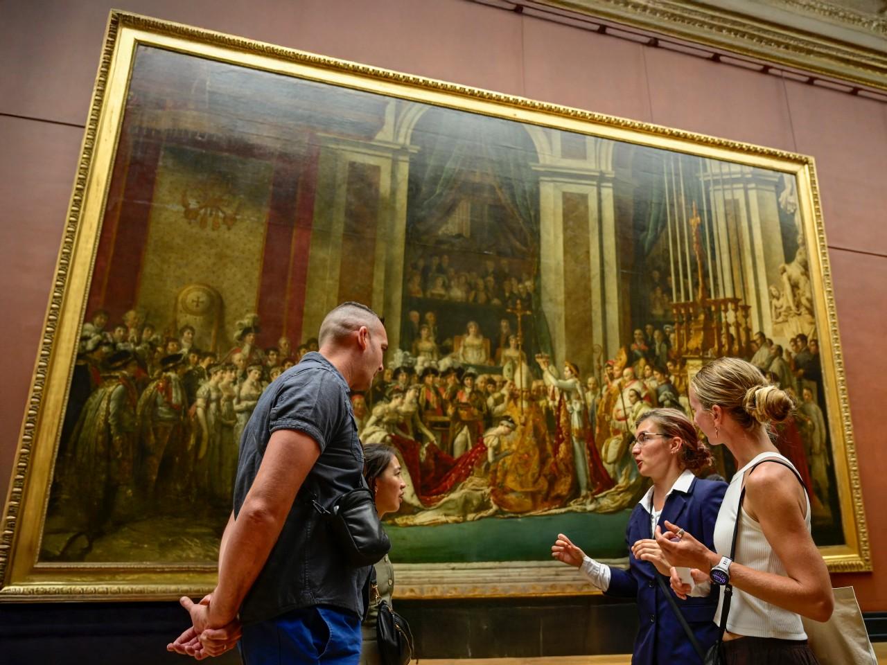 Paris Louvre Museum Skip-the-Line Tour with Art Historian Guide