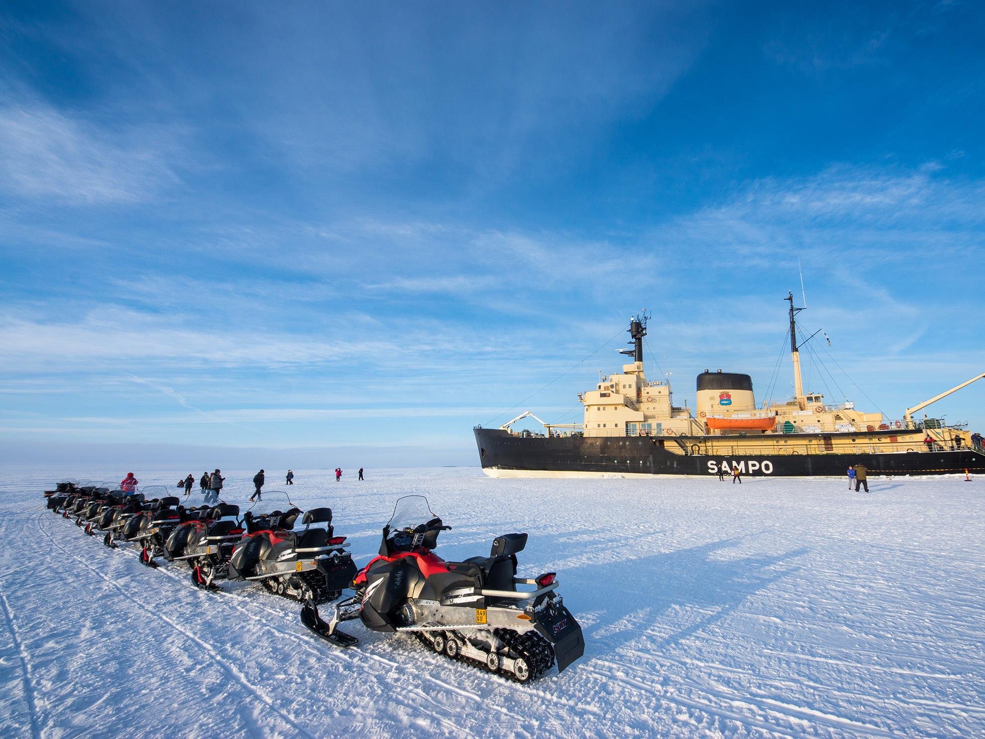 Icebreaker Sampo Arctic Cruise with Ice Floating from Rovaniemi
