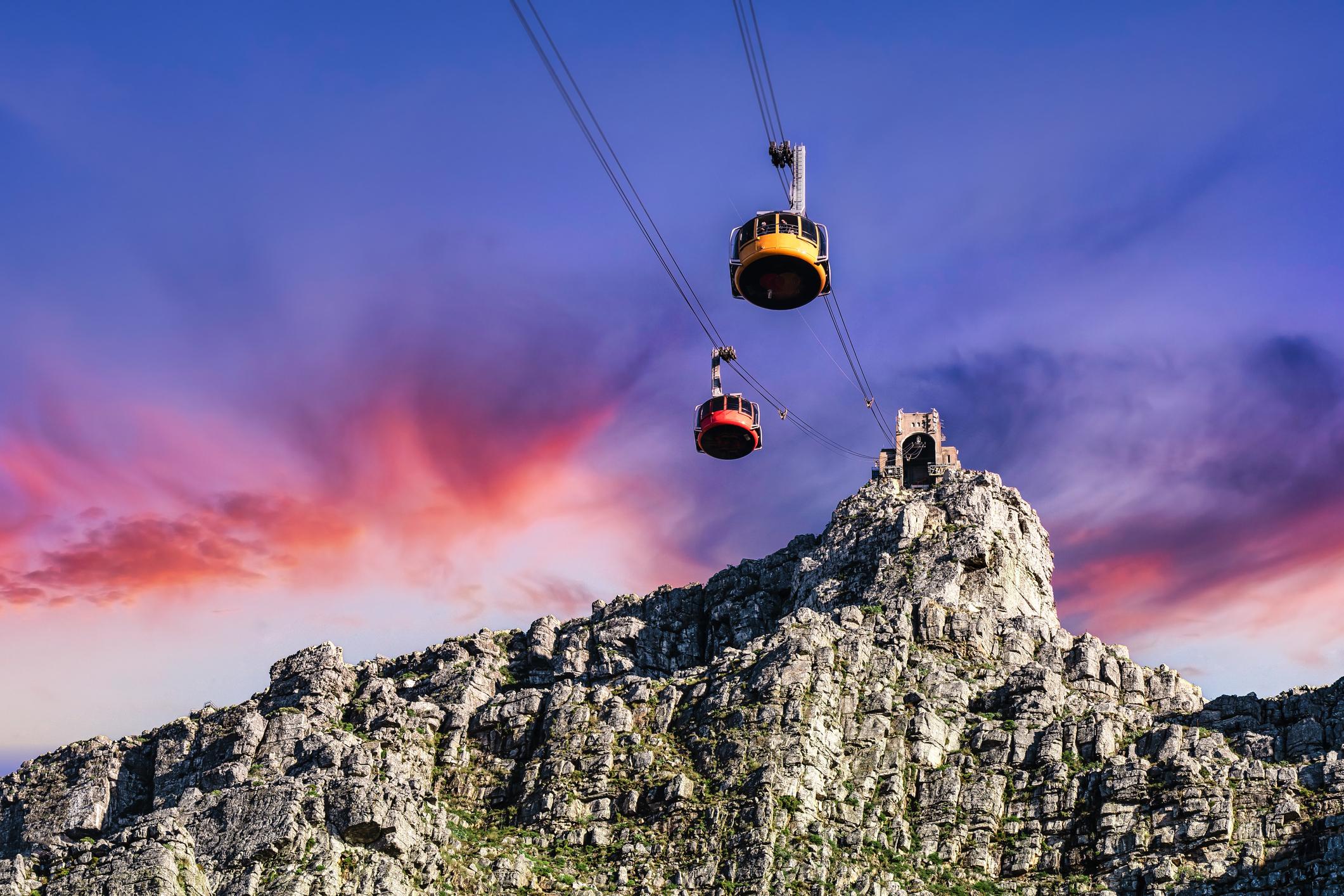 Cape Town Full-Day Tour: Table Mountain, Cape Point & Penguin Colony
