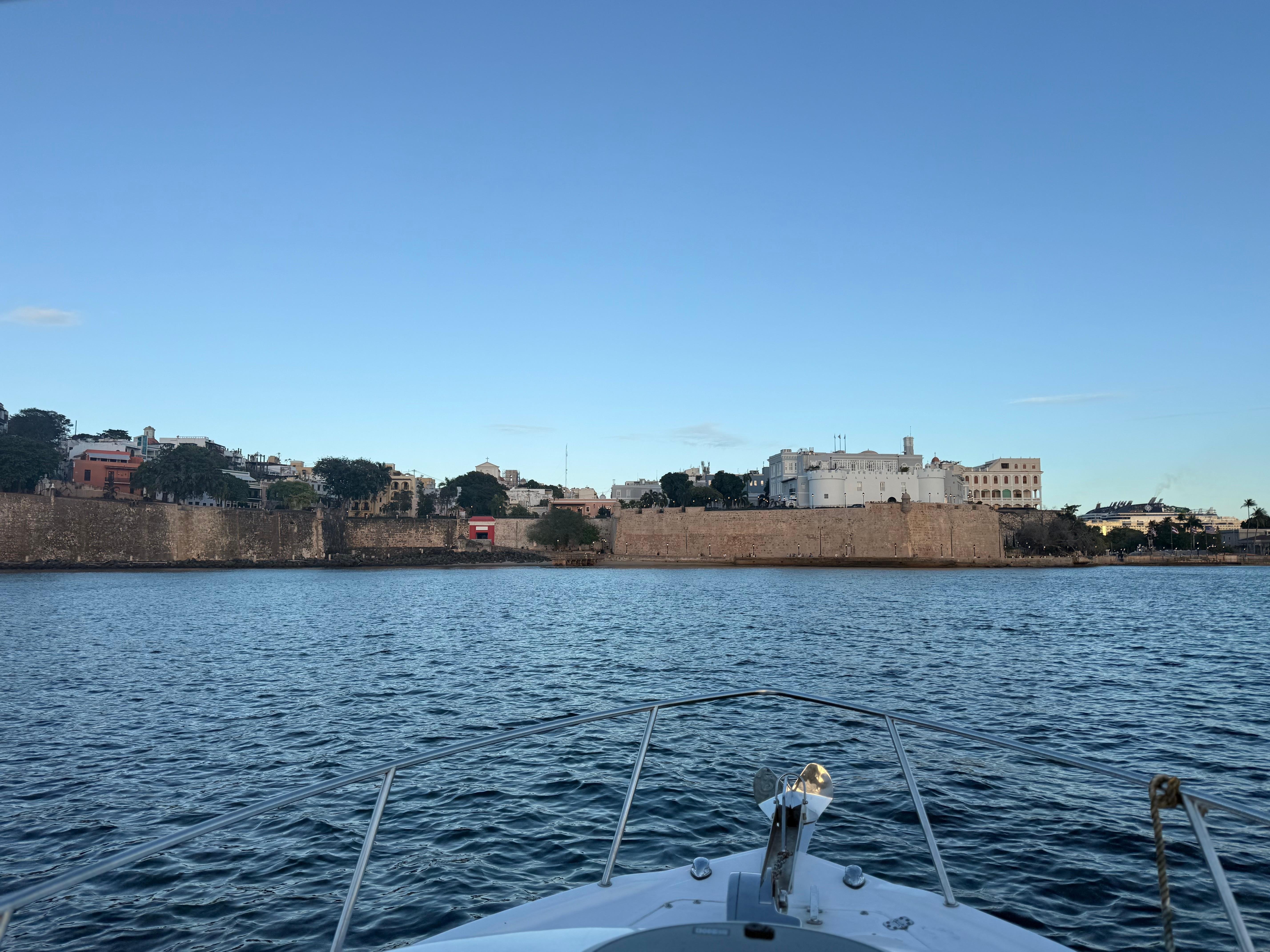 Private San Juan Boat Charter with Drinks and Music