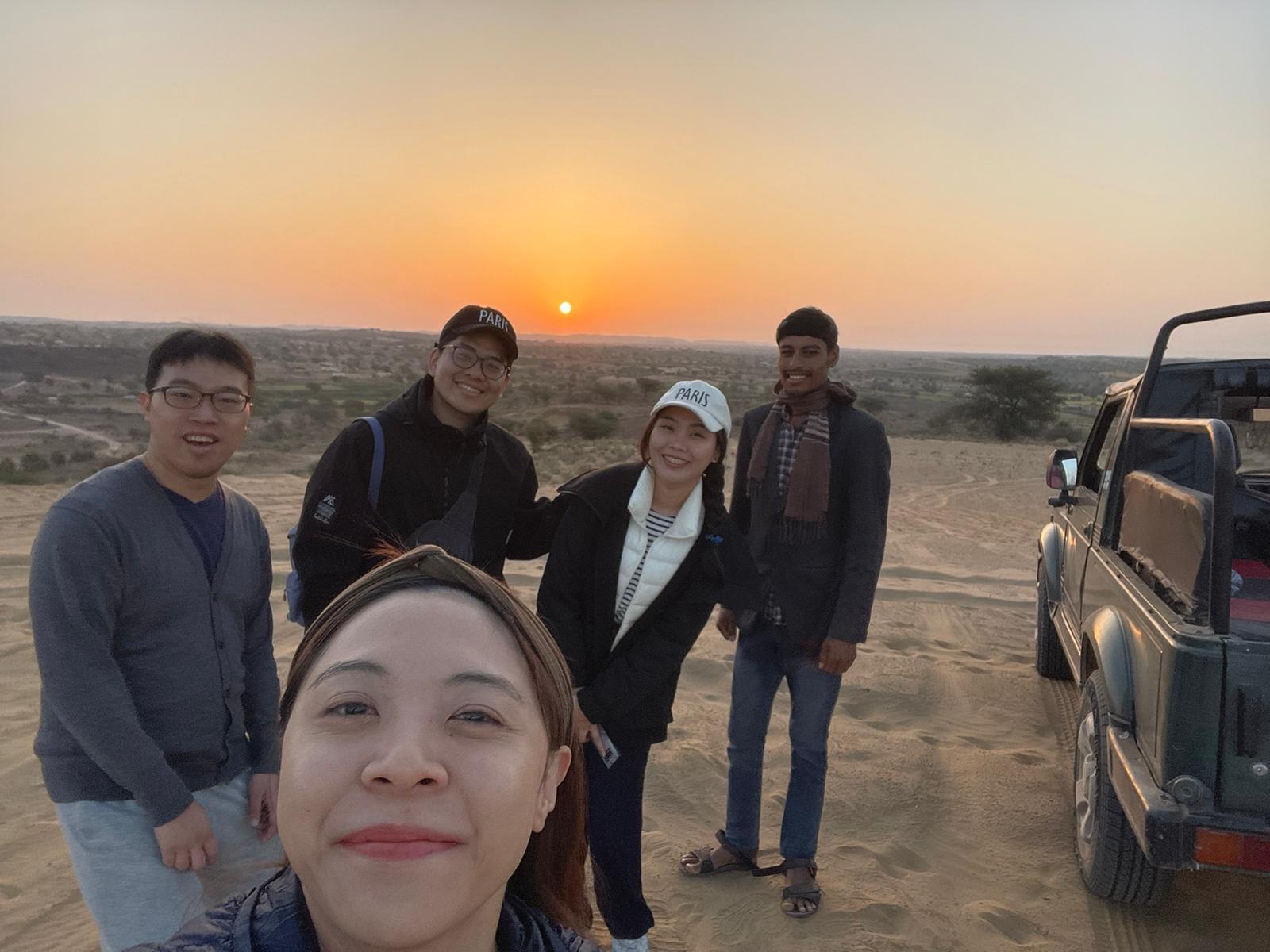 Jodhpur: Thar Desert Camel & Jeep Safari with Traditional Dining