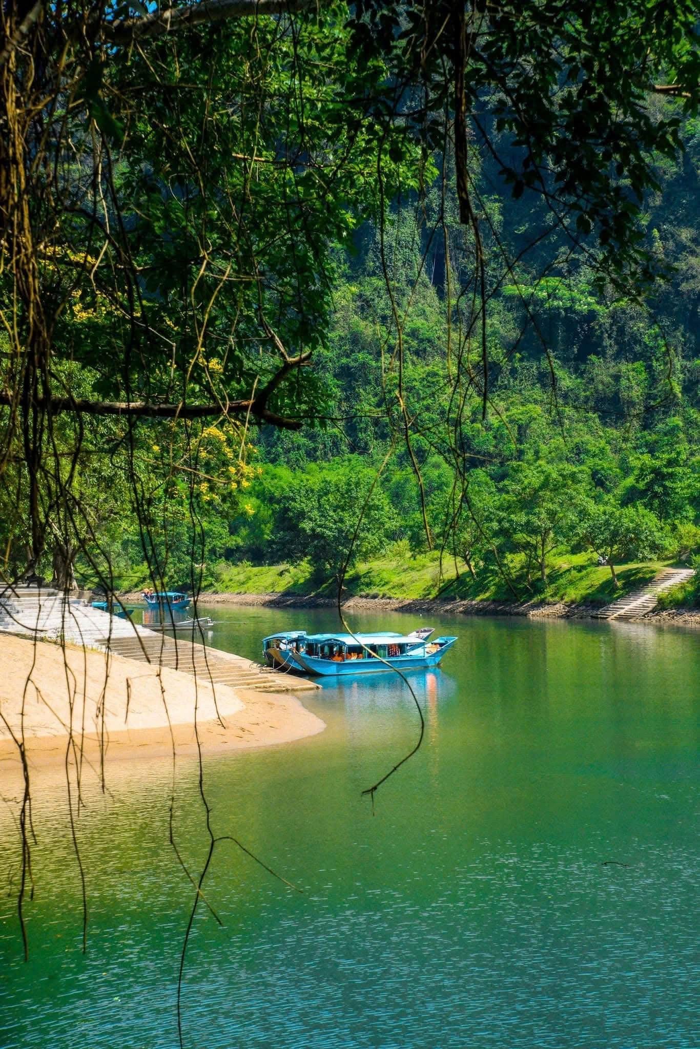Phong Nha: Phong Nha Cave Boat Tour & Dark Cave Adventure