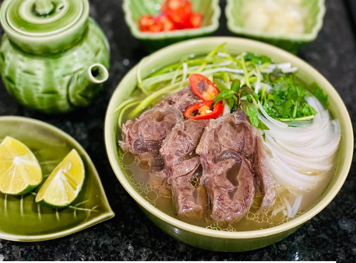food tour in Hanoi — photo 1