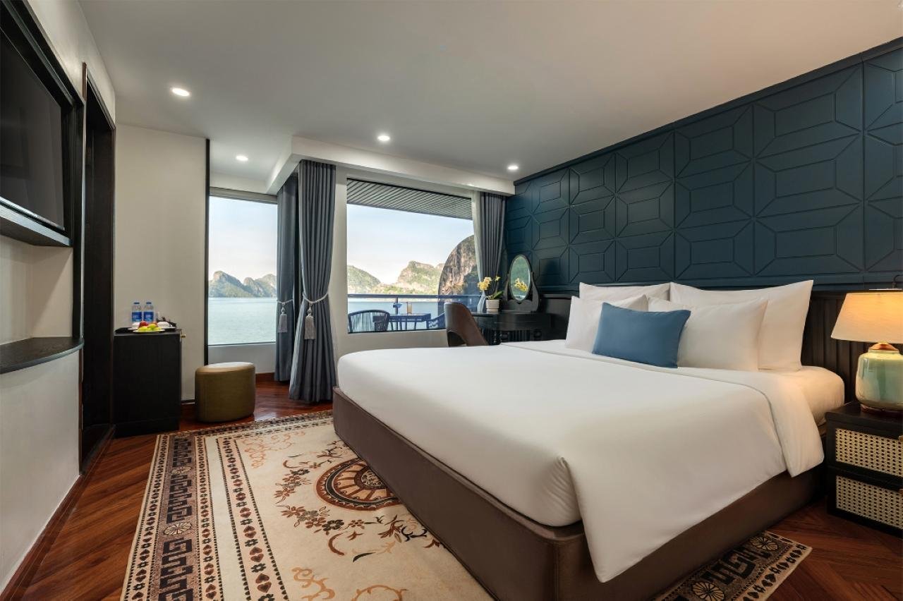 Ha Long & Lan Ha Bay 2-Day 5-Star Cruise with Free Transfer