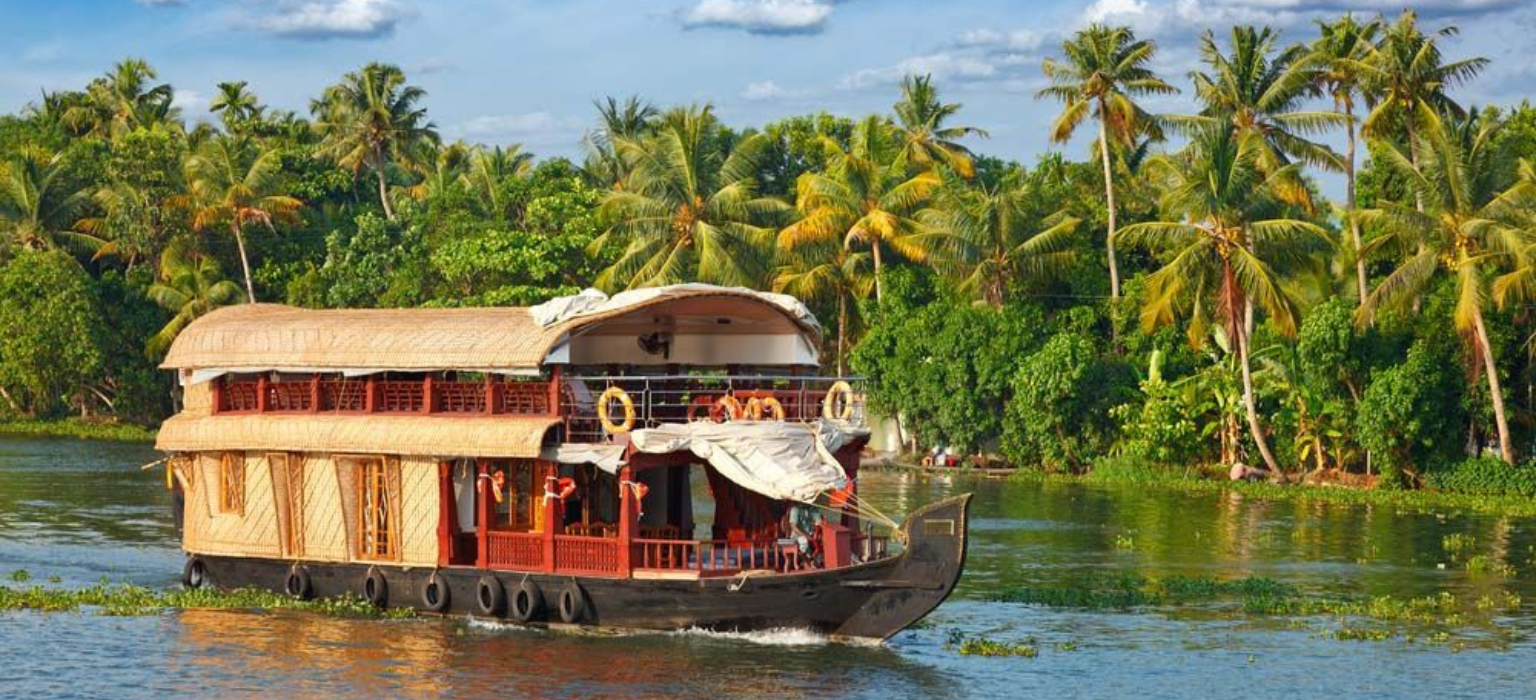 5-Day Kerala Escape: Munnar, Thekkady & Alleppey