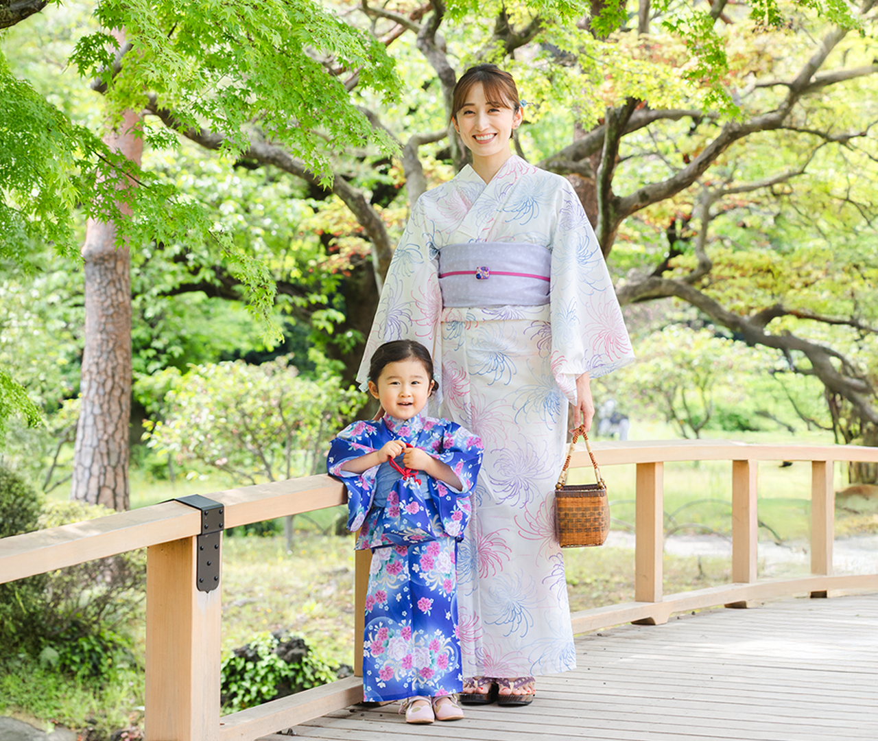 Shinjuku Gyoen Kimono Rental Experience