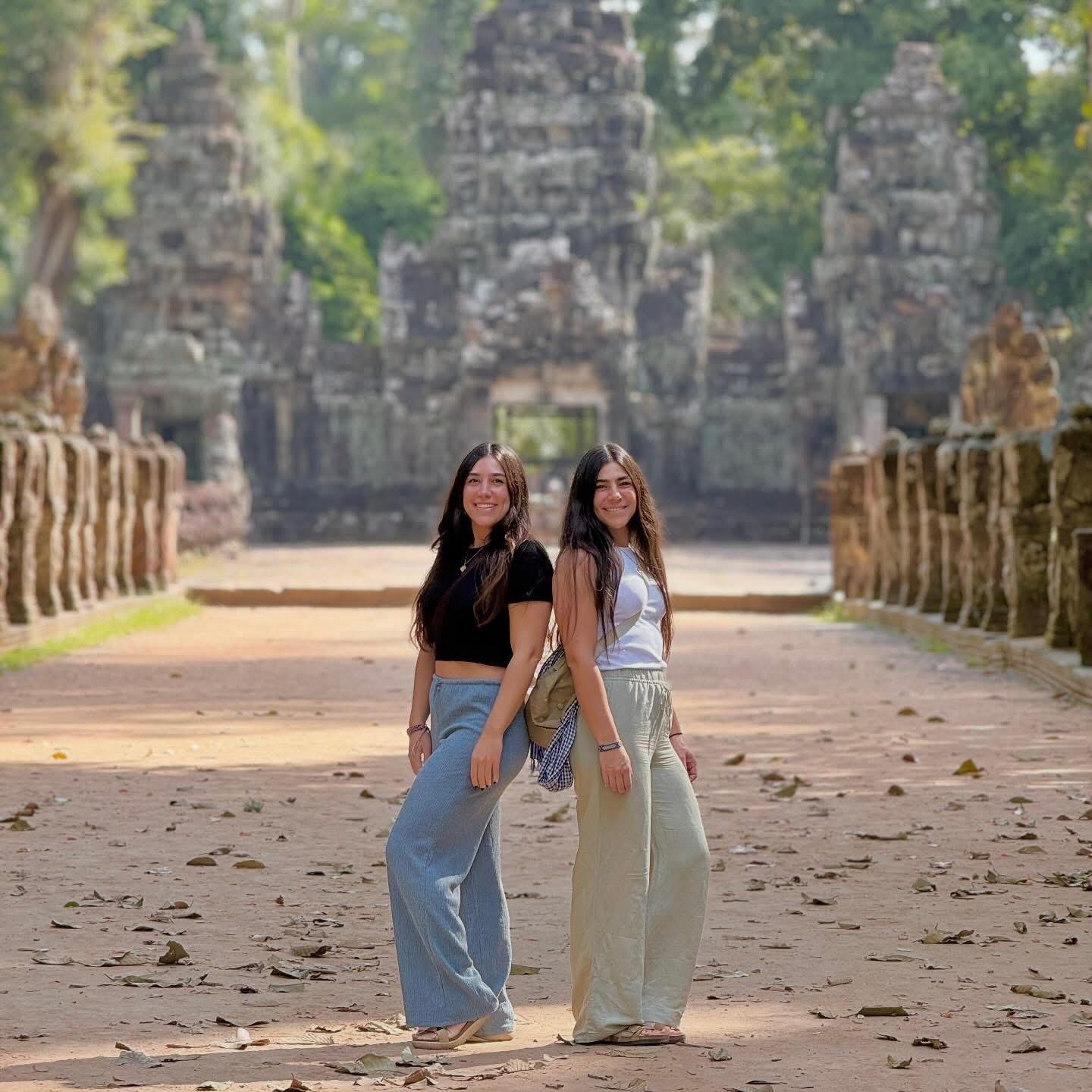 Siem Reap Grand Circuit & Killing Fields Tuk-Tuk Tour