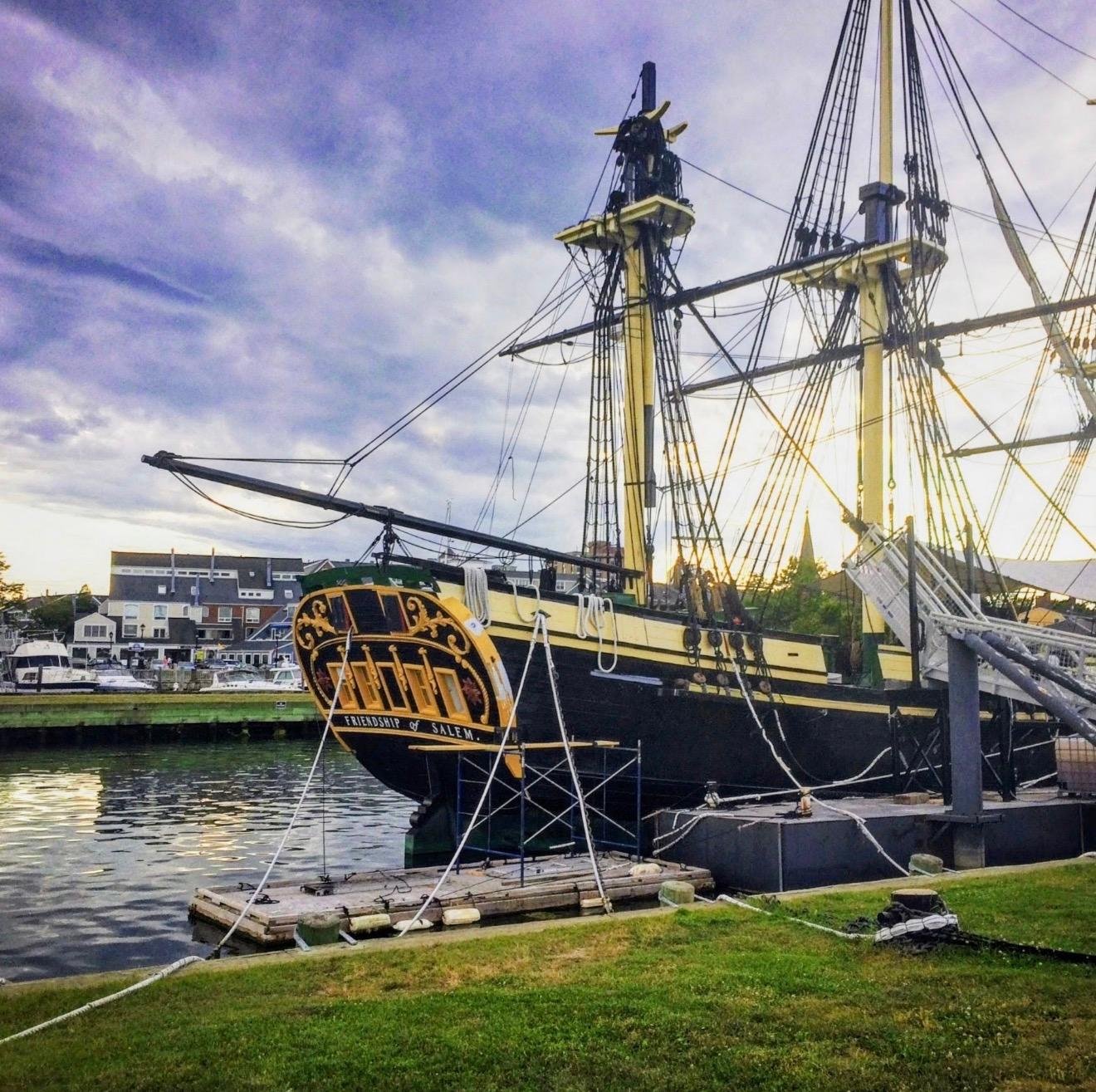 Salem Waterfront & Real Pirates Museum Tour
