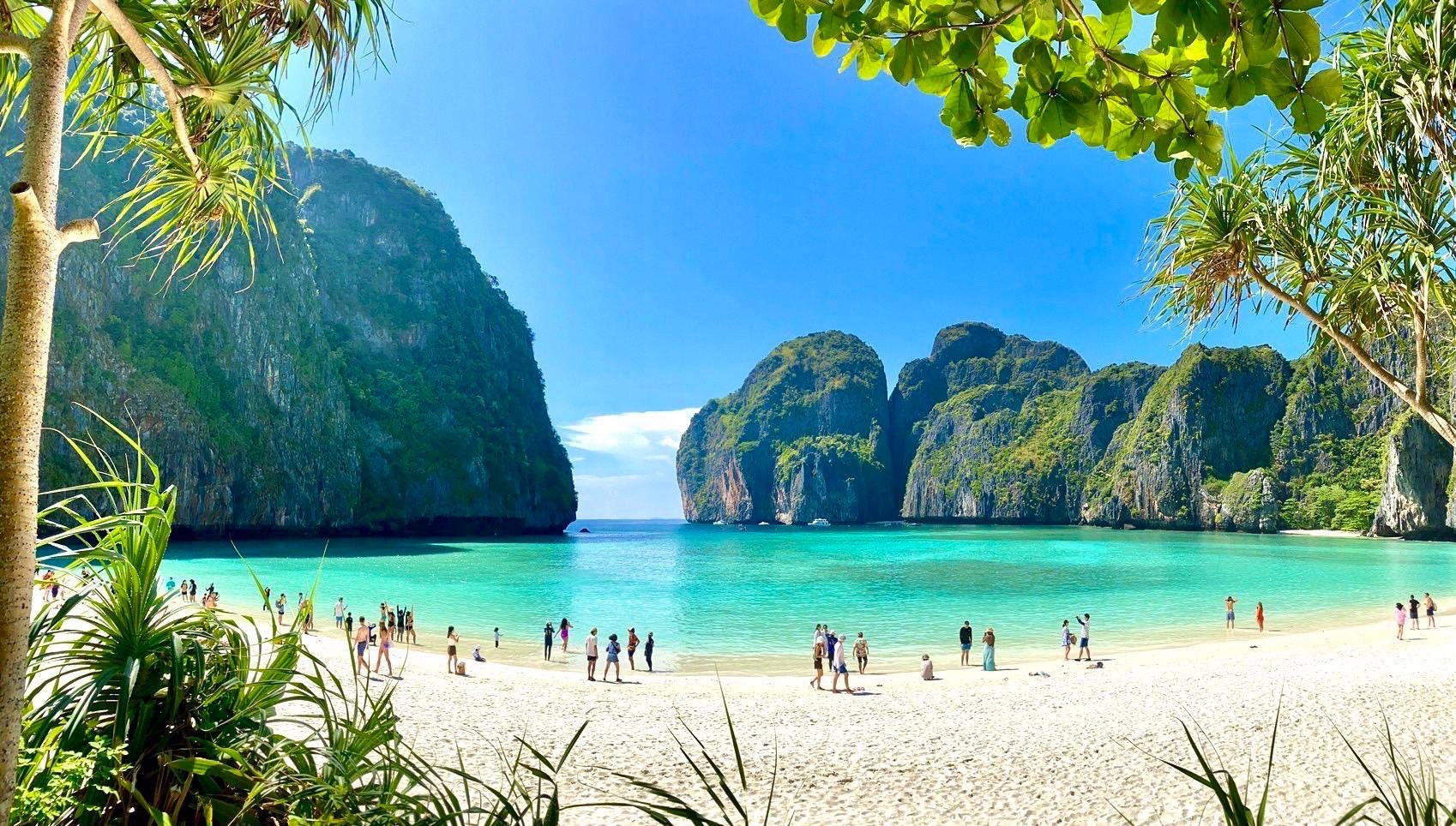 Phi Phi Islands Sunset, BBQ & Bioluminescent Plankton Day Tour from Krabi
