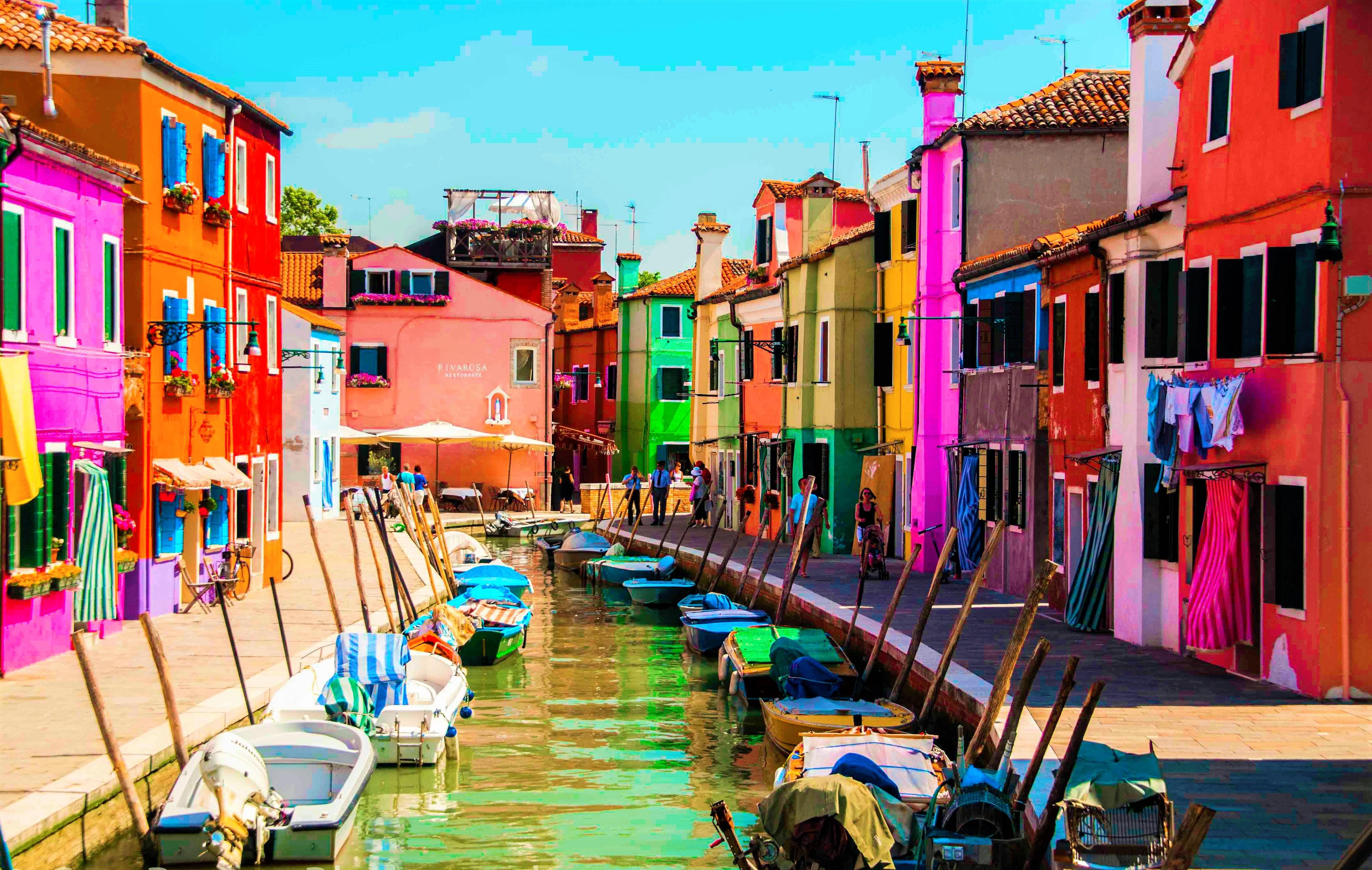 Venice Lagoon Tour: Murano & Burano by Speedboat