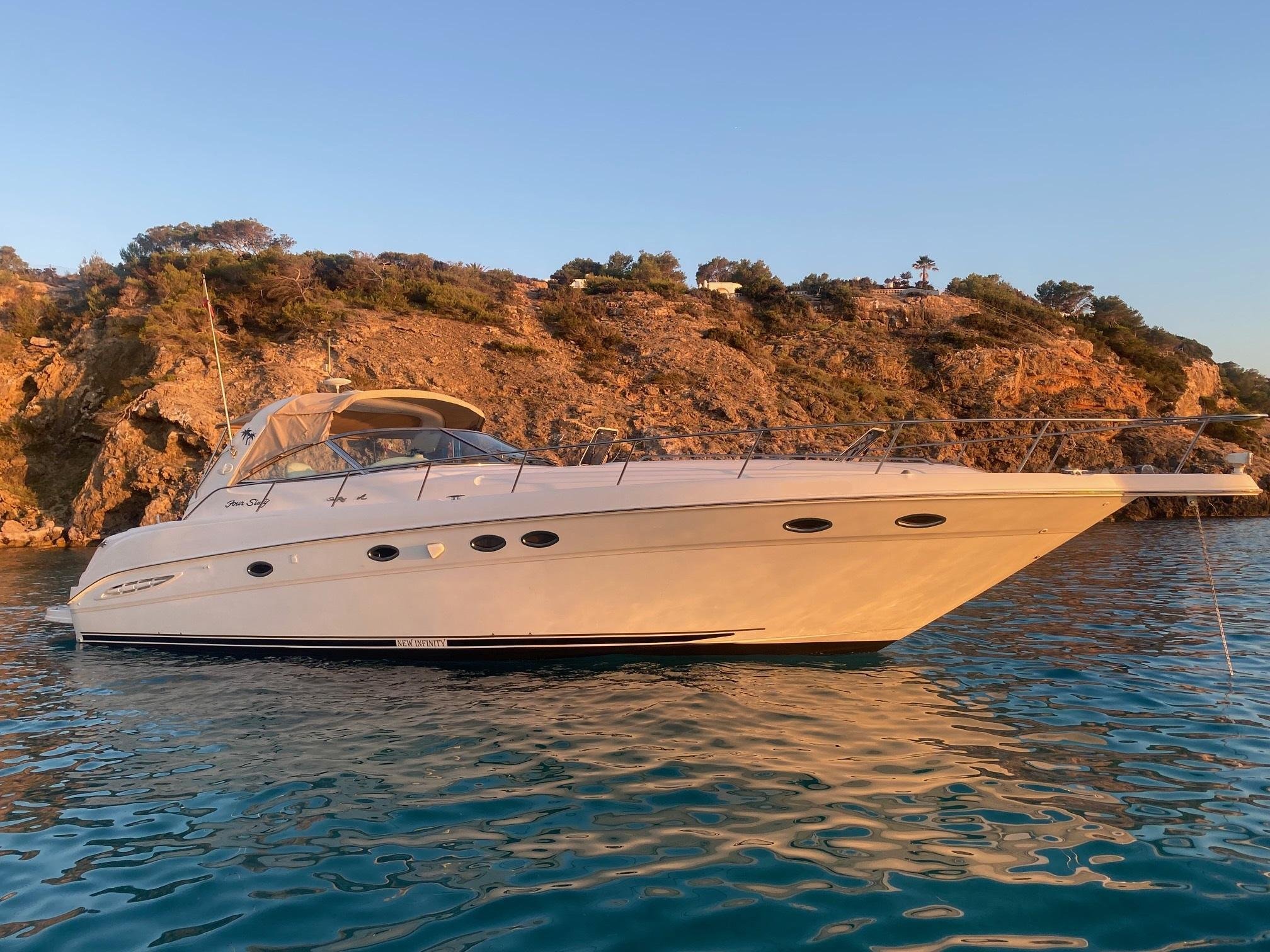 Private Yacht Charter with Lunch & Snorkeling