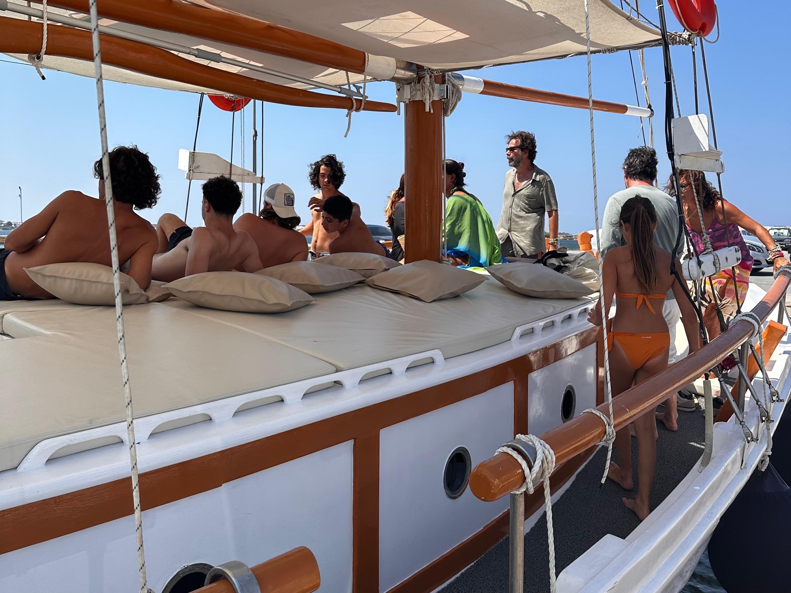 Pounta: Paros & Antiparos Cruise, Swimming & Lunch