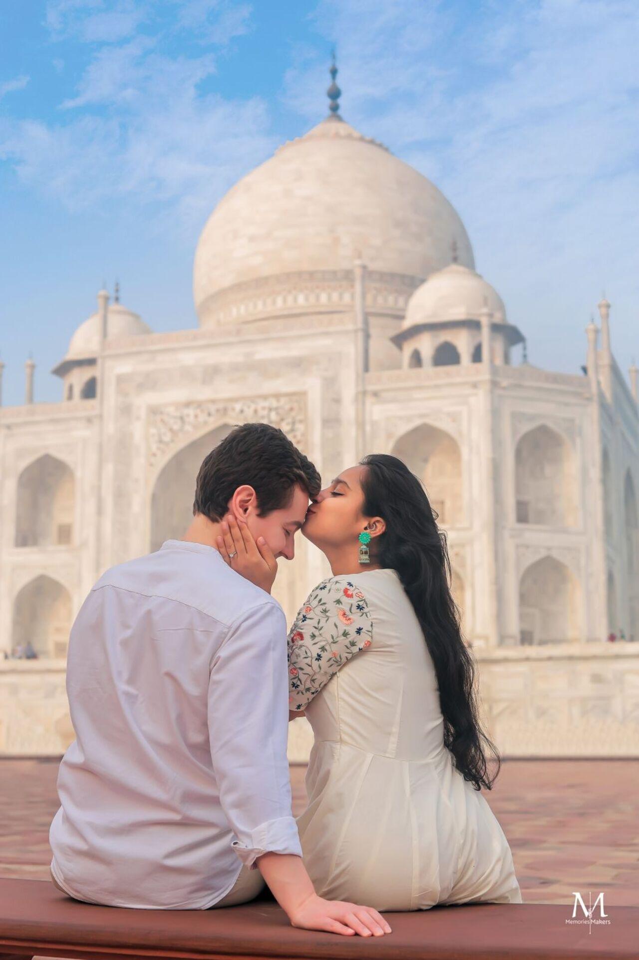 Delhi to Taj Mahal Sunrise Photography Tour with Licensed Guide