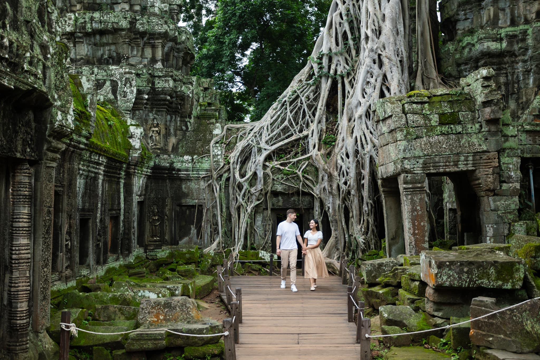 Angkor Wat Sunrise Small Group Adventure
