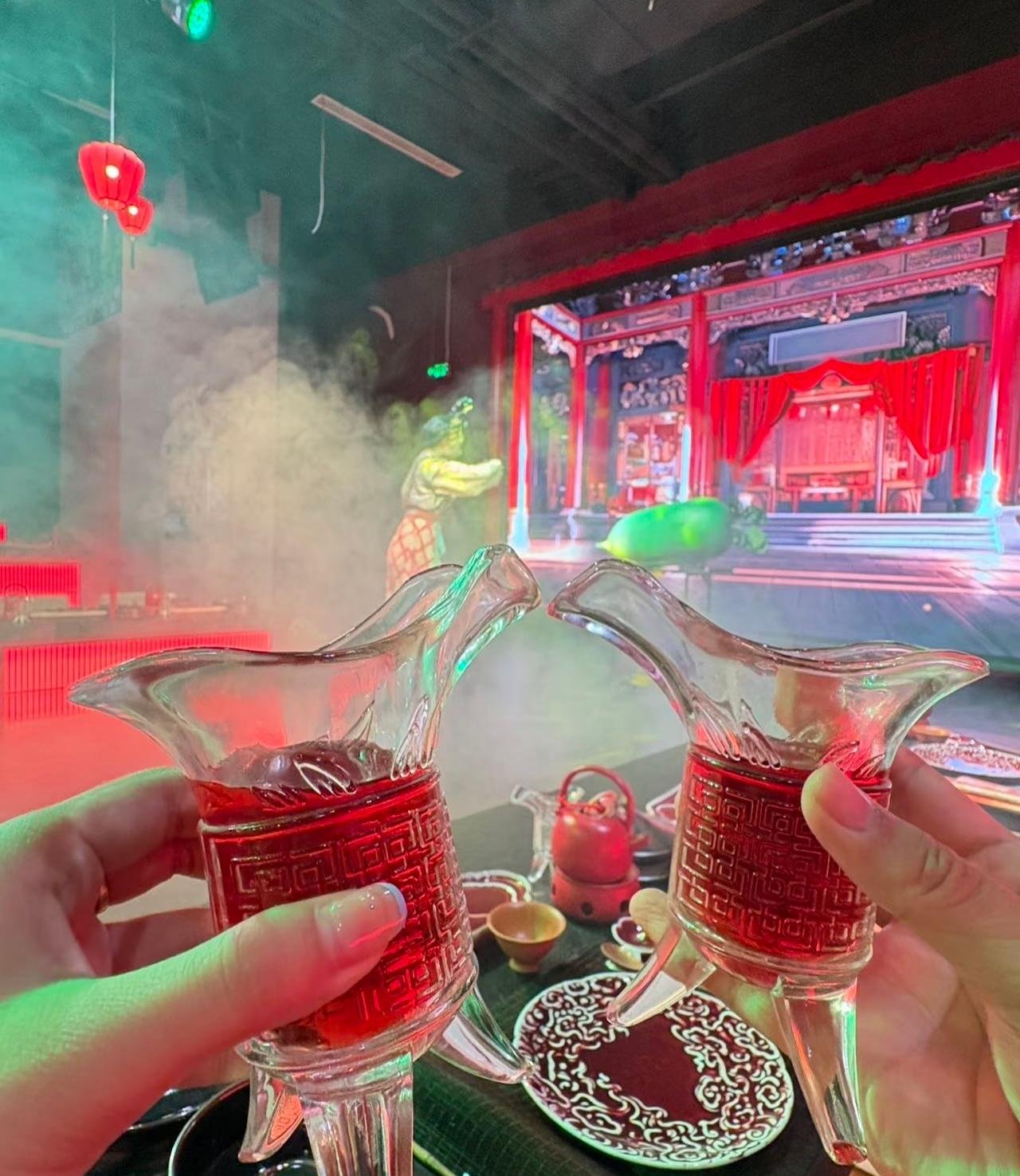 Luoyang: Imperial Tang Dynasty Banquet & Costume Experience