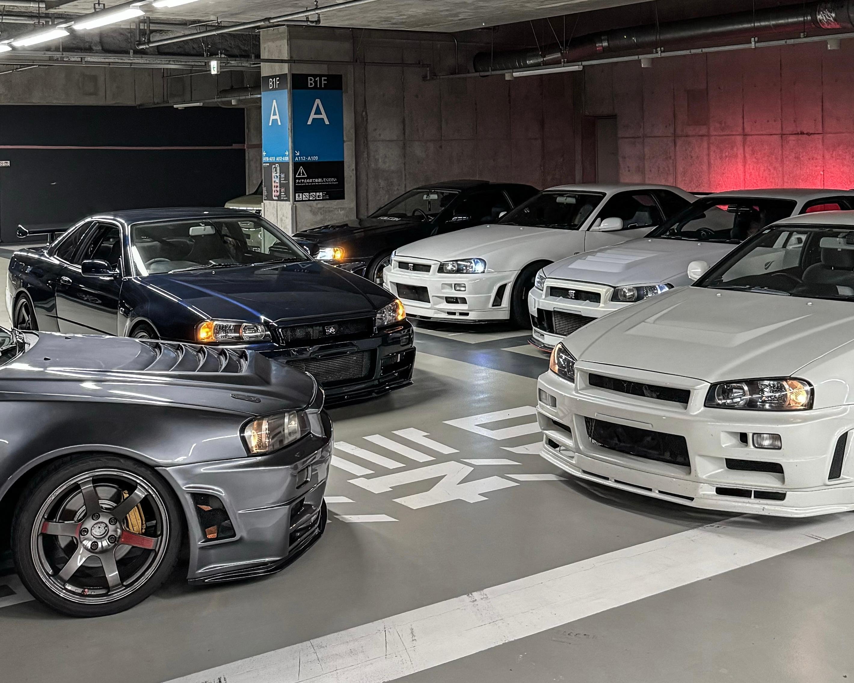 【450hp-700hp R34 GT-R】Daikoku PA, Tokyo: Private Tour