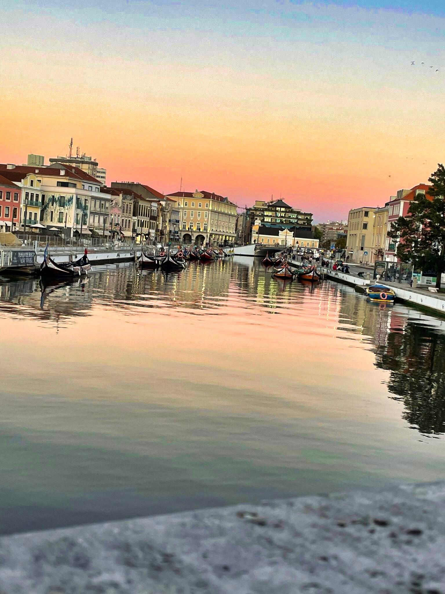 Lisbon to Porto Private Transfer with 3 Scenic Stopovers
