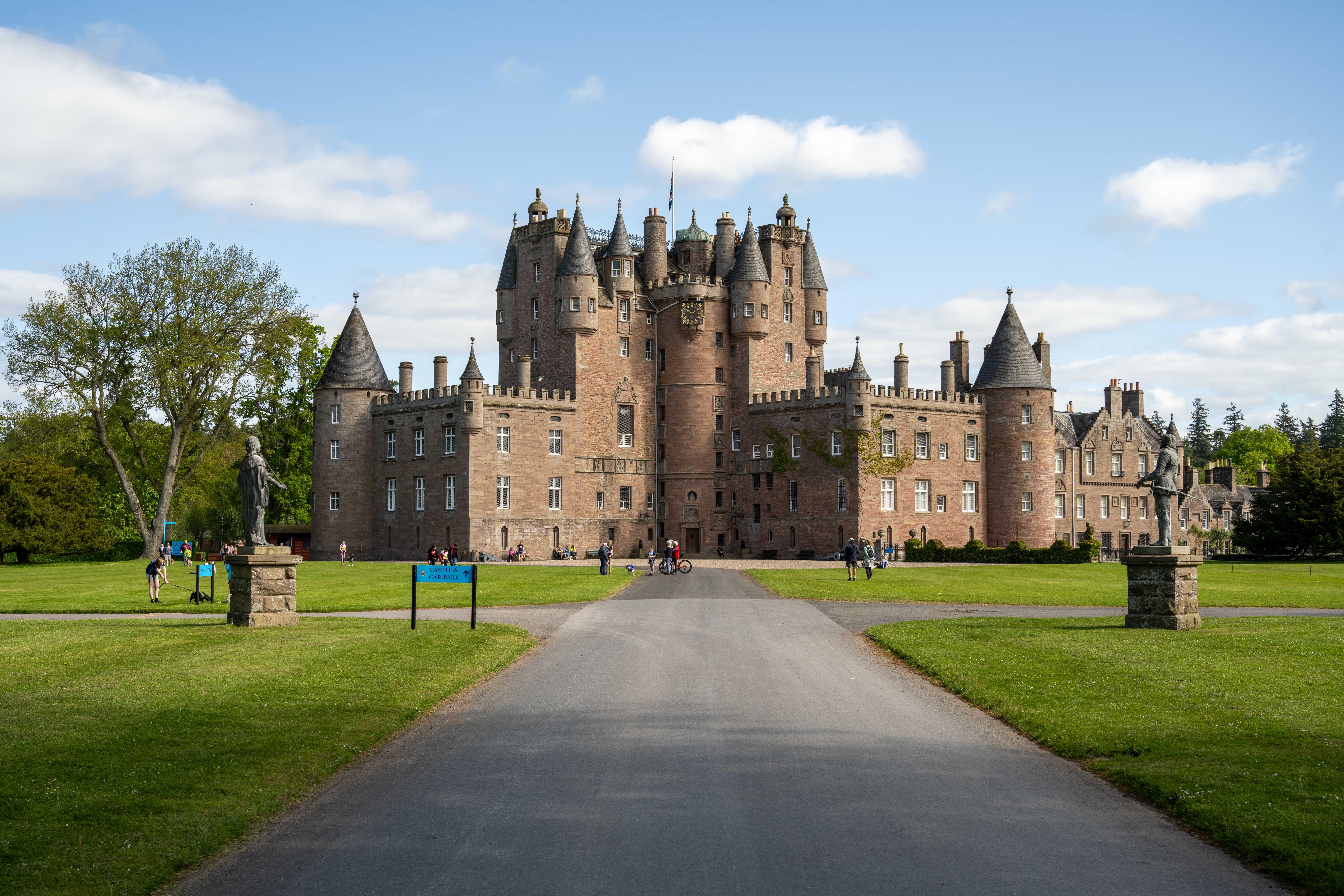 Glamis Castle & Cairngorms Day Tour from Edinburgh