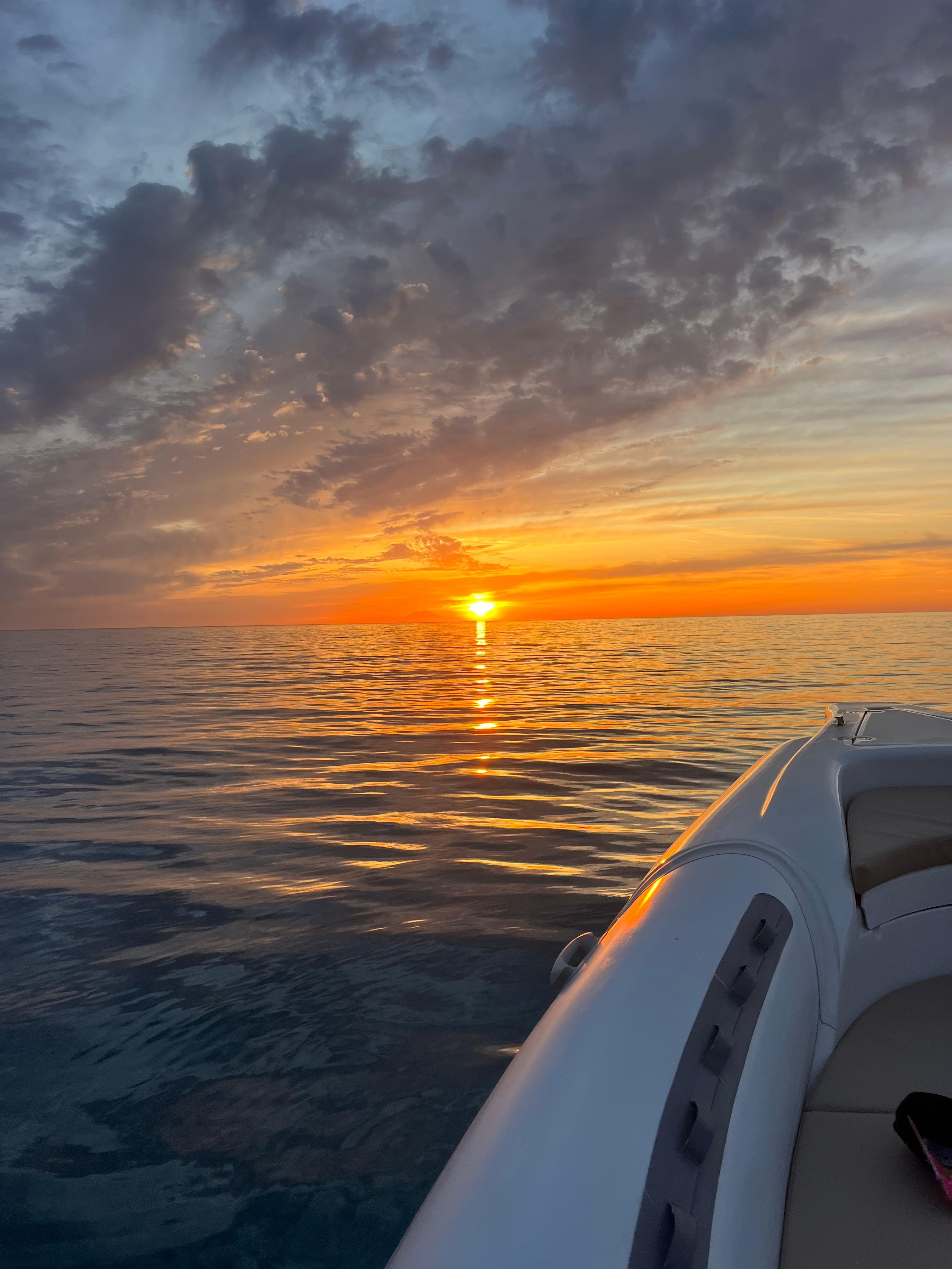 Tropea Sunset Aperitif & Snorkeling Boat Tour