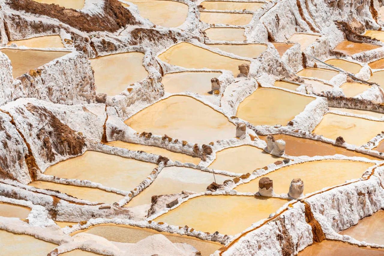 Sacred Valley Full-Day Tour: Pisac, Ollantaytambo & Moray