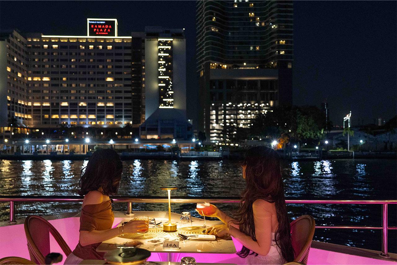 Super Galaxy Chao Phraya Night Dinner Cruise