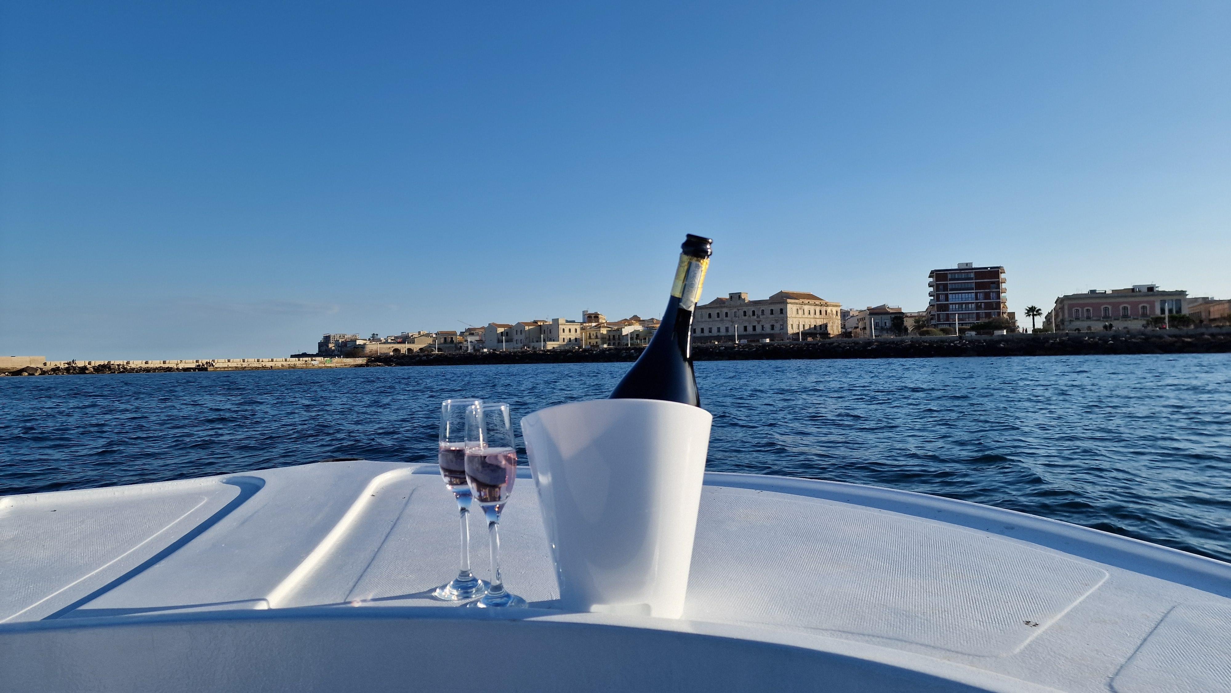 Ortigia & Sea Caves Boat Tour with Sunset Aperitif