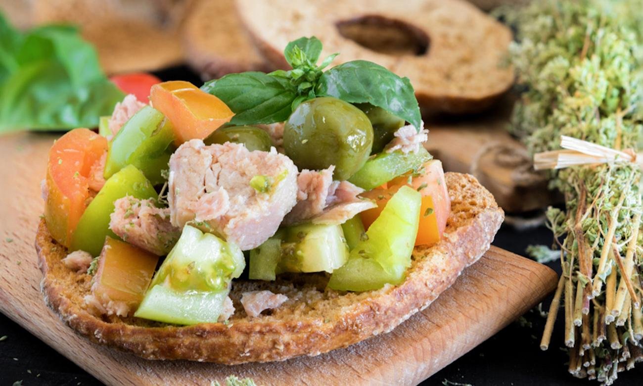 Apulian Frisa Cooking Class in Polignano a Mare Countryside