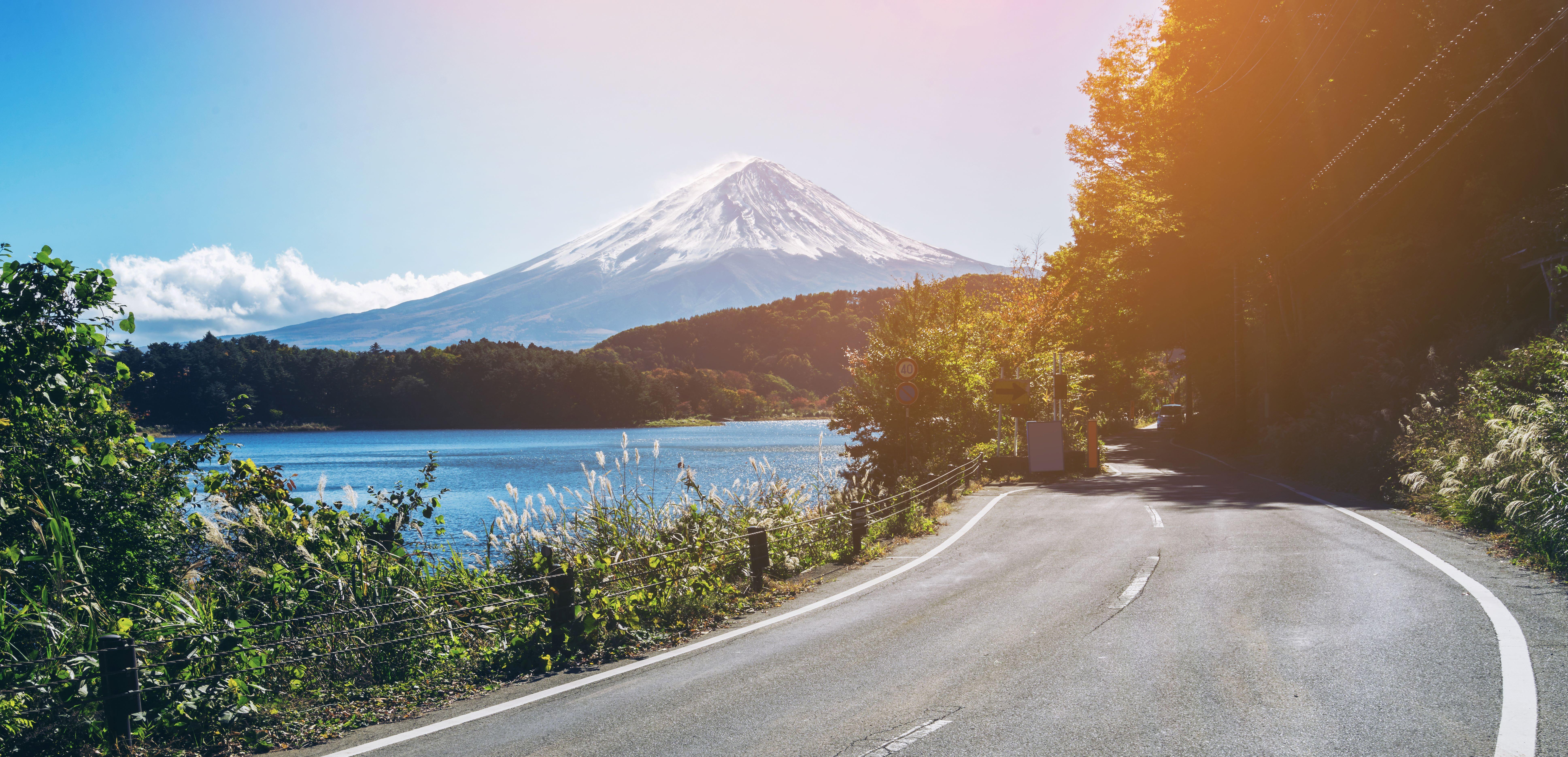 Mount Fuji Full-Day Tour from Tokyo: Two Routes, One Iconic Mountain