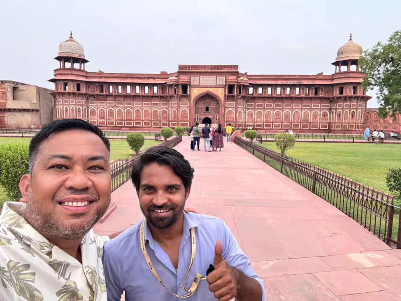 Delhi to Taj Mahal Sunrise Photography Tour with Licensed Guide