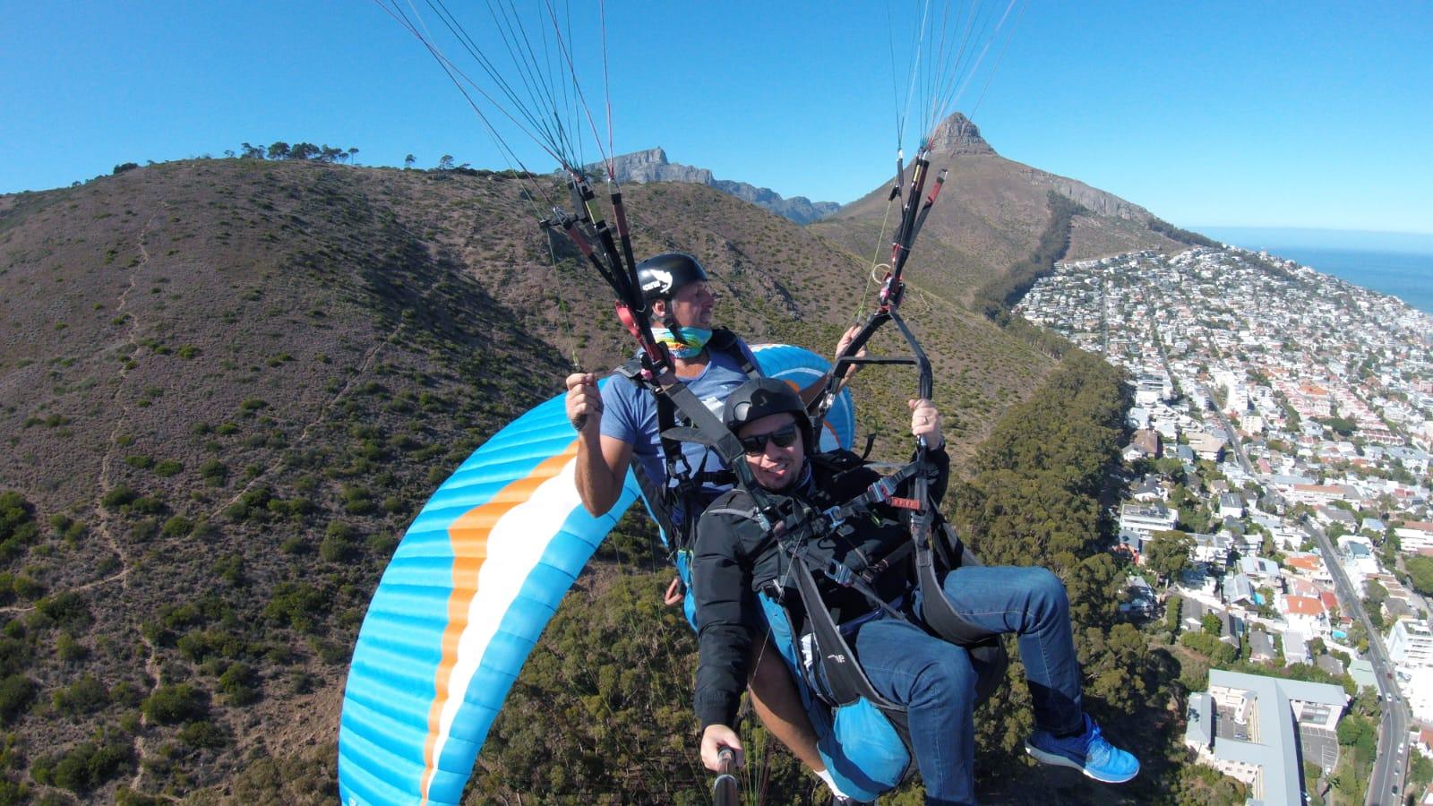 Signal Hill Tandem Paragliding Flight