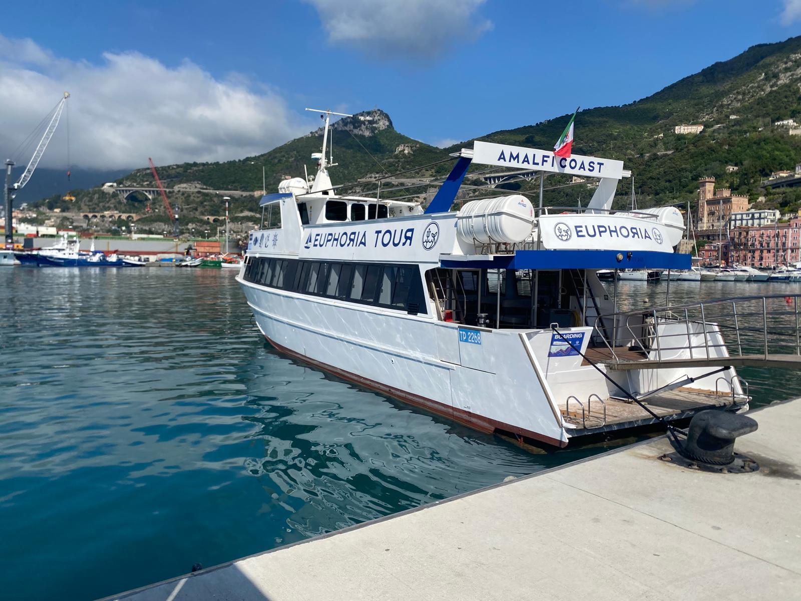 Amalfi Coast Boat Cruise from Salerno – Lunch, Aperitif & Swim Stops