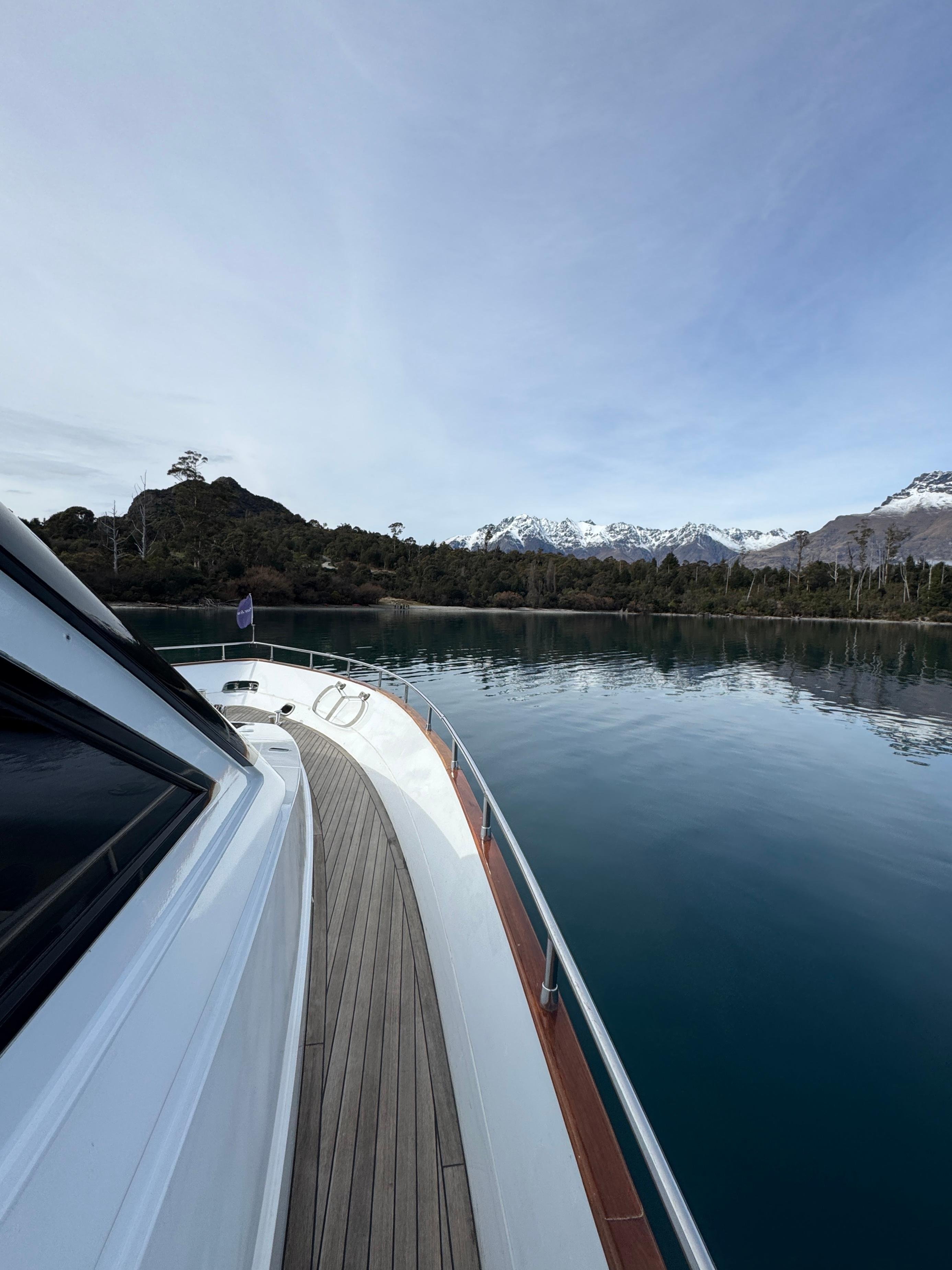 Premium Lake Wakatipu Yacht Cruise with Sparkling Wine