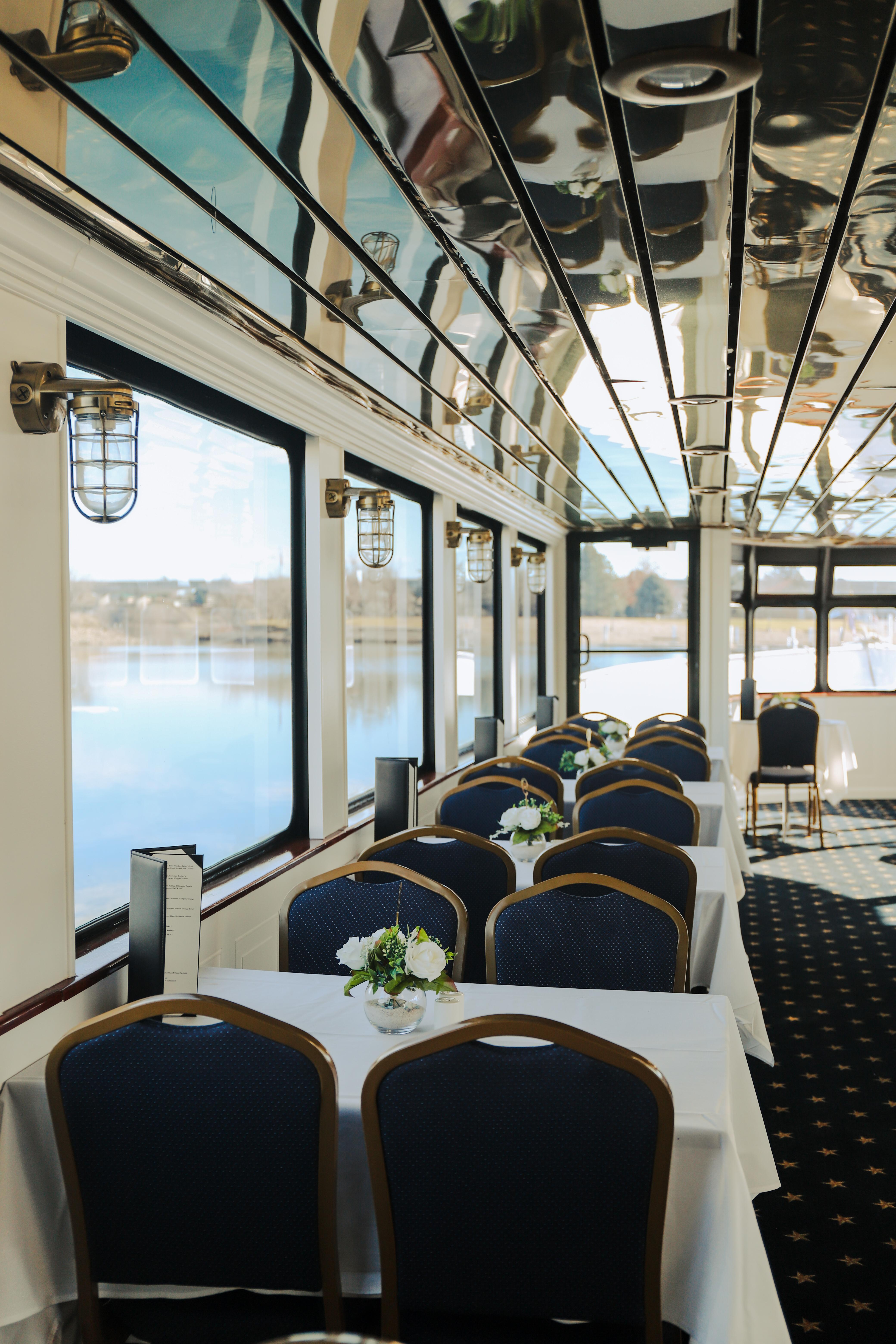 Columbia River Evening Dinner Voyage
