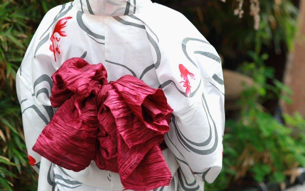 Asakusa Kimono Rental – Full-Day Traditional Dress Experience